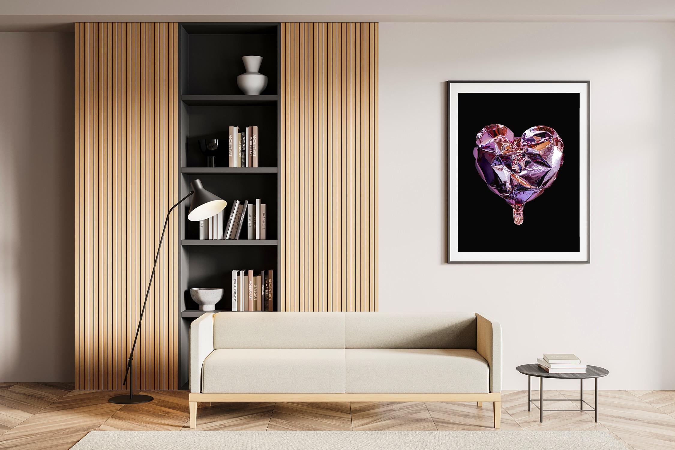 Rose Tinted , natura morta, palloncini a forma di cuore, arte da parete - Print di Jack Verheag