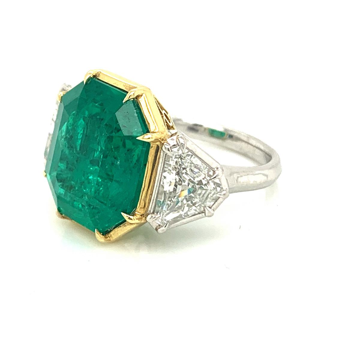 Modern Jack Weir & Sons 10 Carat AGL Certified Colombian Emerald Diamond Platinum Ring