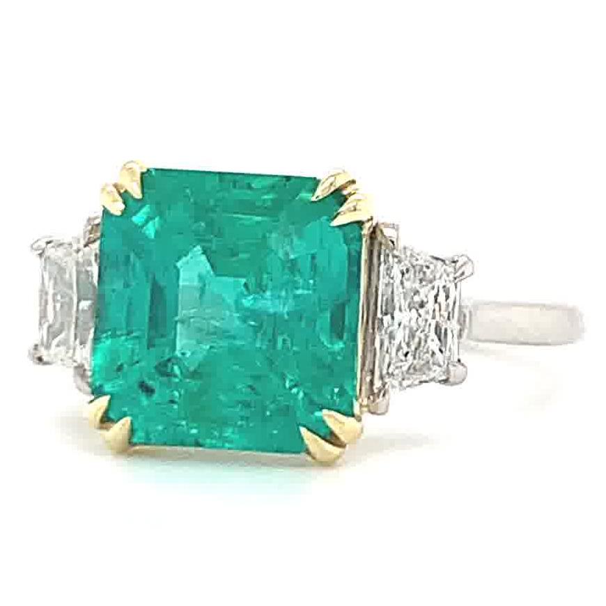 AGL 3.48 Carat Emerald Diamond Platinum & Yellow Gold Ring In New Condition In Beverly Hills, CA