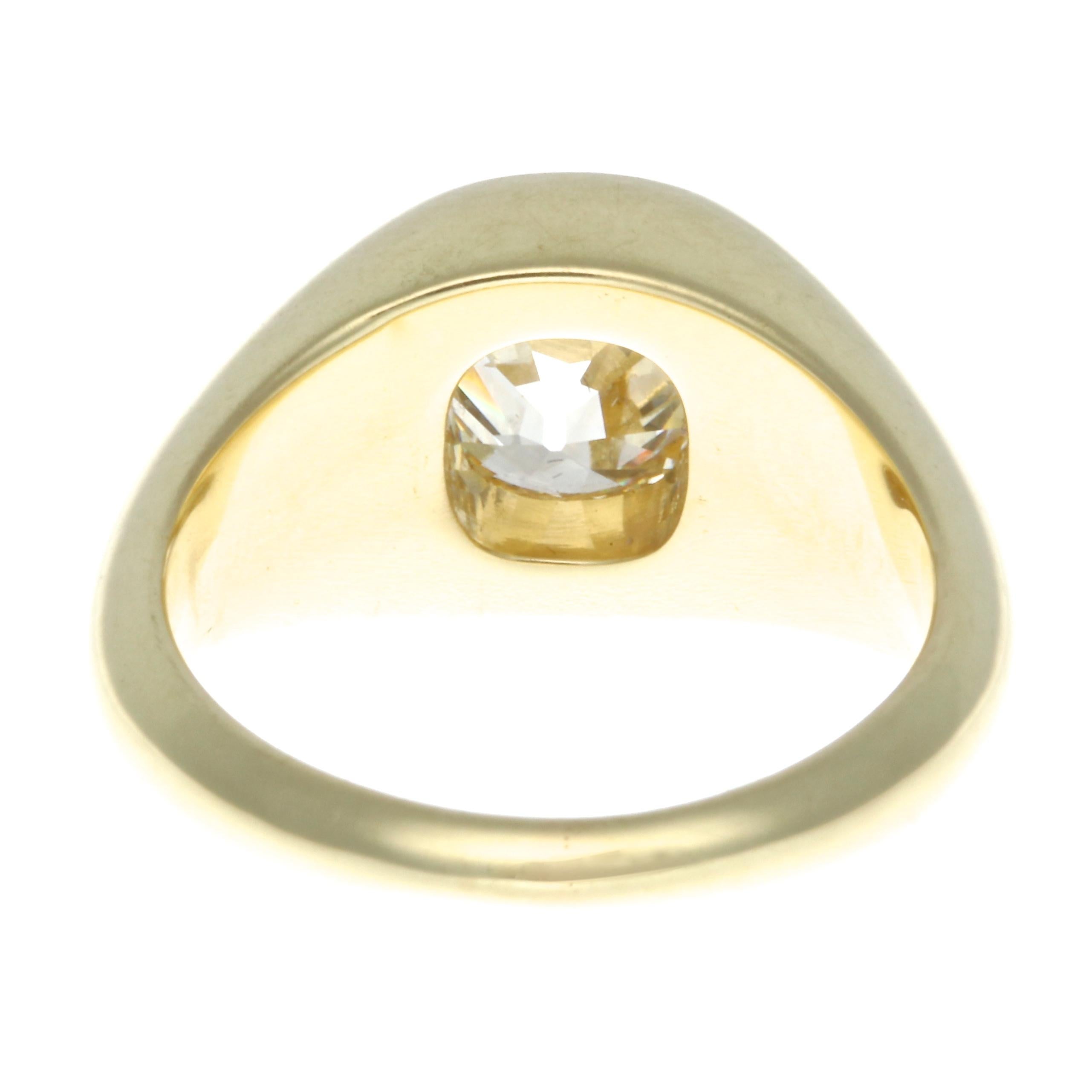 GIA Certified 2.02 Carat Cushion Cut Diamond 18 Karat Gold Ring 1