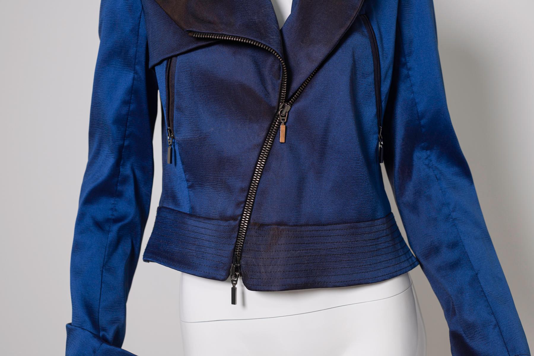 Emanuel Ungaro Vintage Schillernde Jacke, Originaletikett im Angebot 1