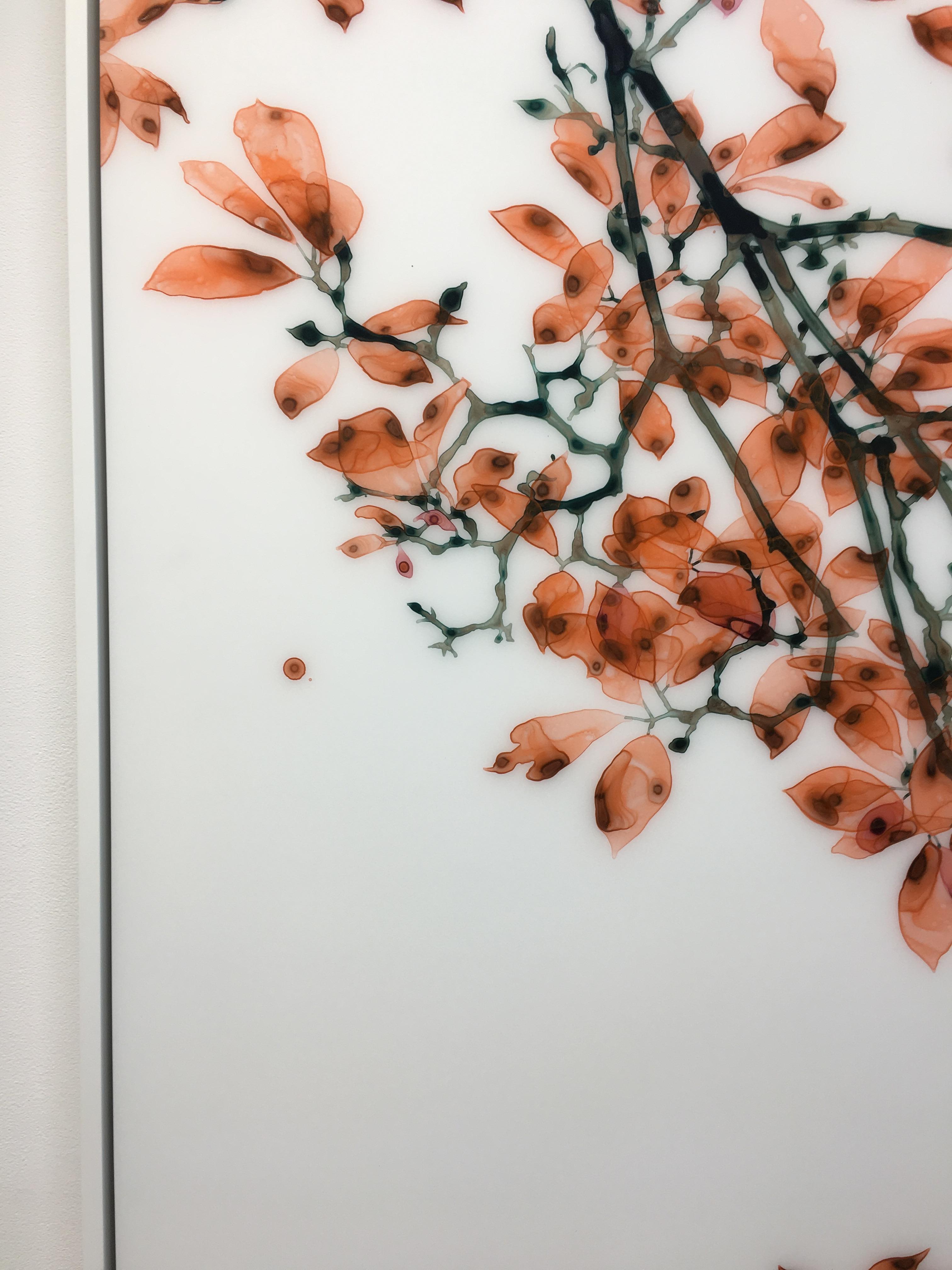Coral Fling - Peinture botanique contemporaine sur Mylar, arbre orange, 2018. en vente 1