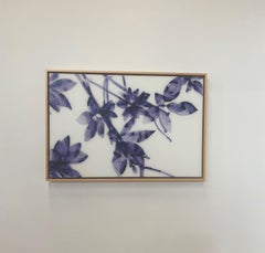 Studio Into the Blue - Pittura contemporanea di alberi botanici viola su Mylar, 2018