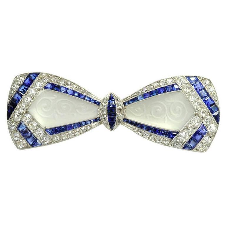 Round Cut Jackie Kennedy's Art Deco Diamond Sapphire Frosted Crystal Bow Brooch