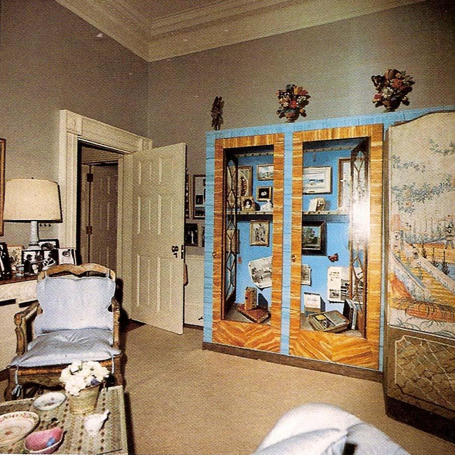 trompe l'oeil door