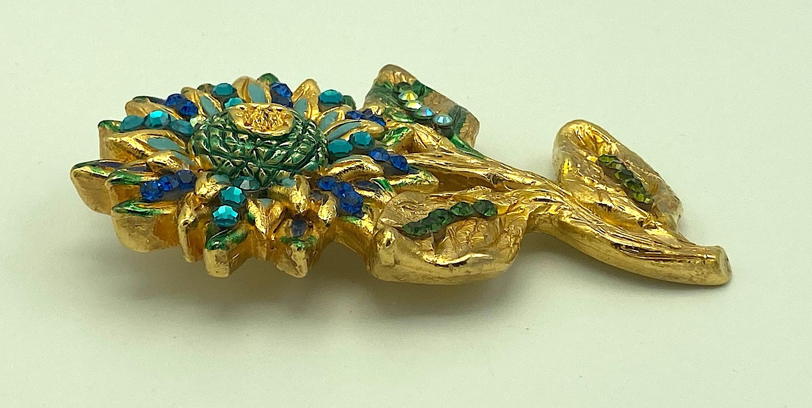Jacky de G. 1980s Gold Plate on Carved Resin Flower Pin 5