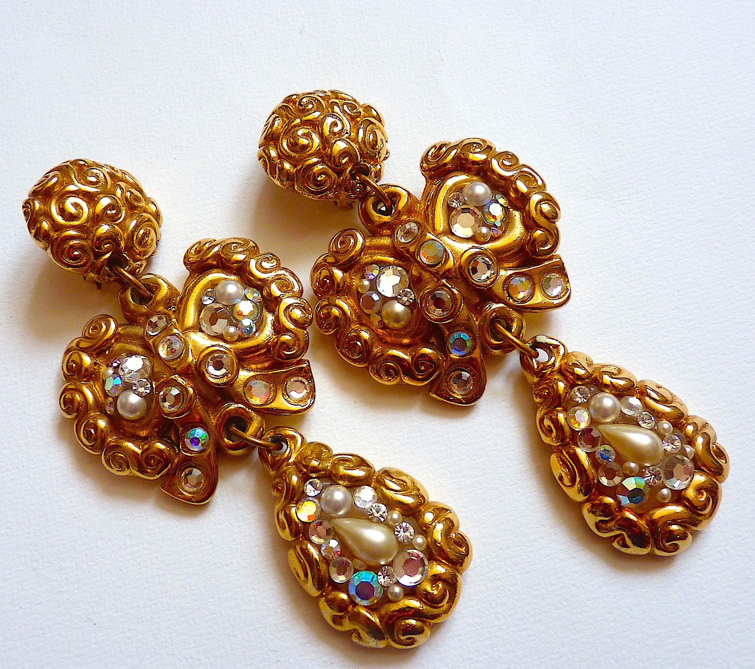 JACKY DE G PARIS Oversized Drop clip on Earrings, gold tone resin and AB rhinestones and white pearls, Vintage from the 1980s.

Signed Jacky de G Made in France at back of each drop.

This is a highly collectible French Costume Jewelry Masterpiece