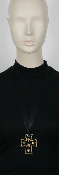 Collana con ciondolo a croce vintage di Jacky De G