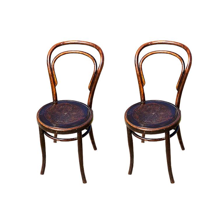 Jacob and Josef Kohn or Mazowia Bentwood Shell Motif Side Chairs 1890s, a Pair