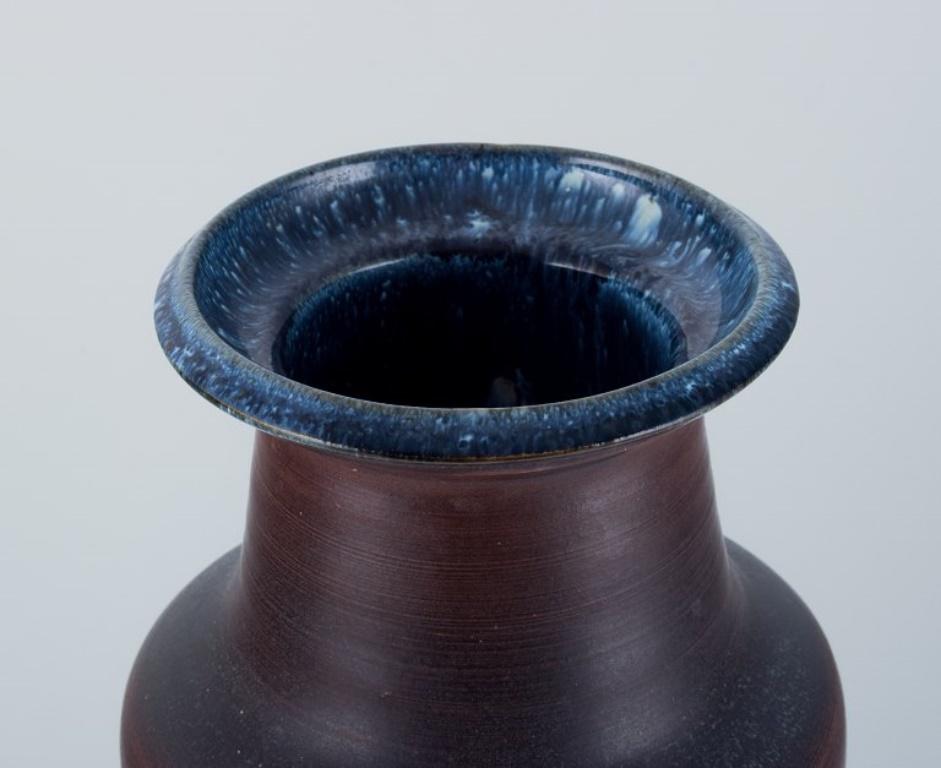 Glazed Jacob Bang (1932-2011) for Hegnetslund Lervarefabrik. Large ceramic floor vase For Sale