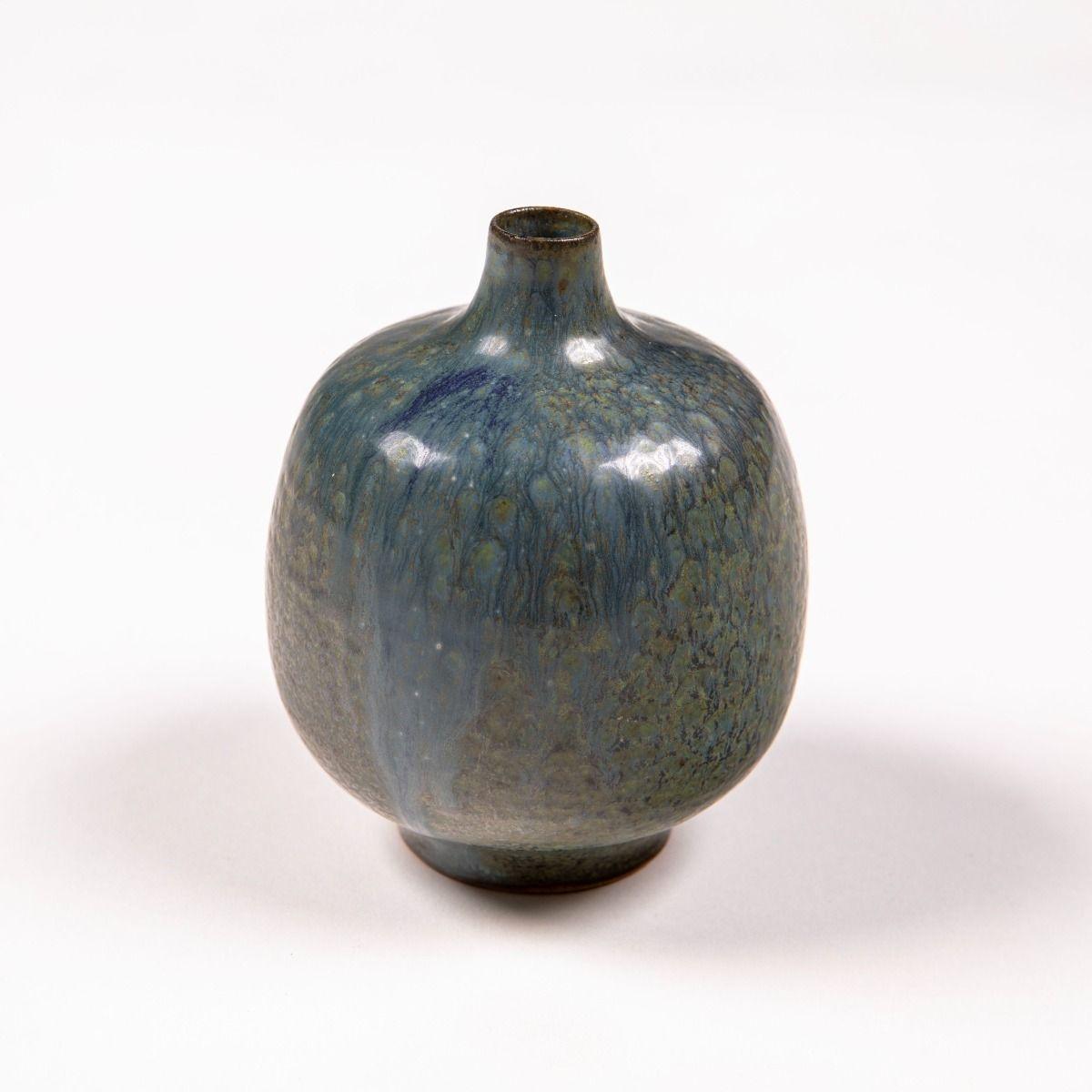 Scandinave moderne Jacob Bang Vase en céramique danoise du milieu du siècle à glaçure bleu-vert en vente