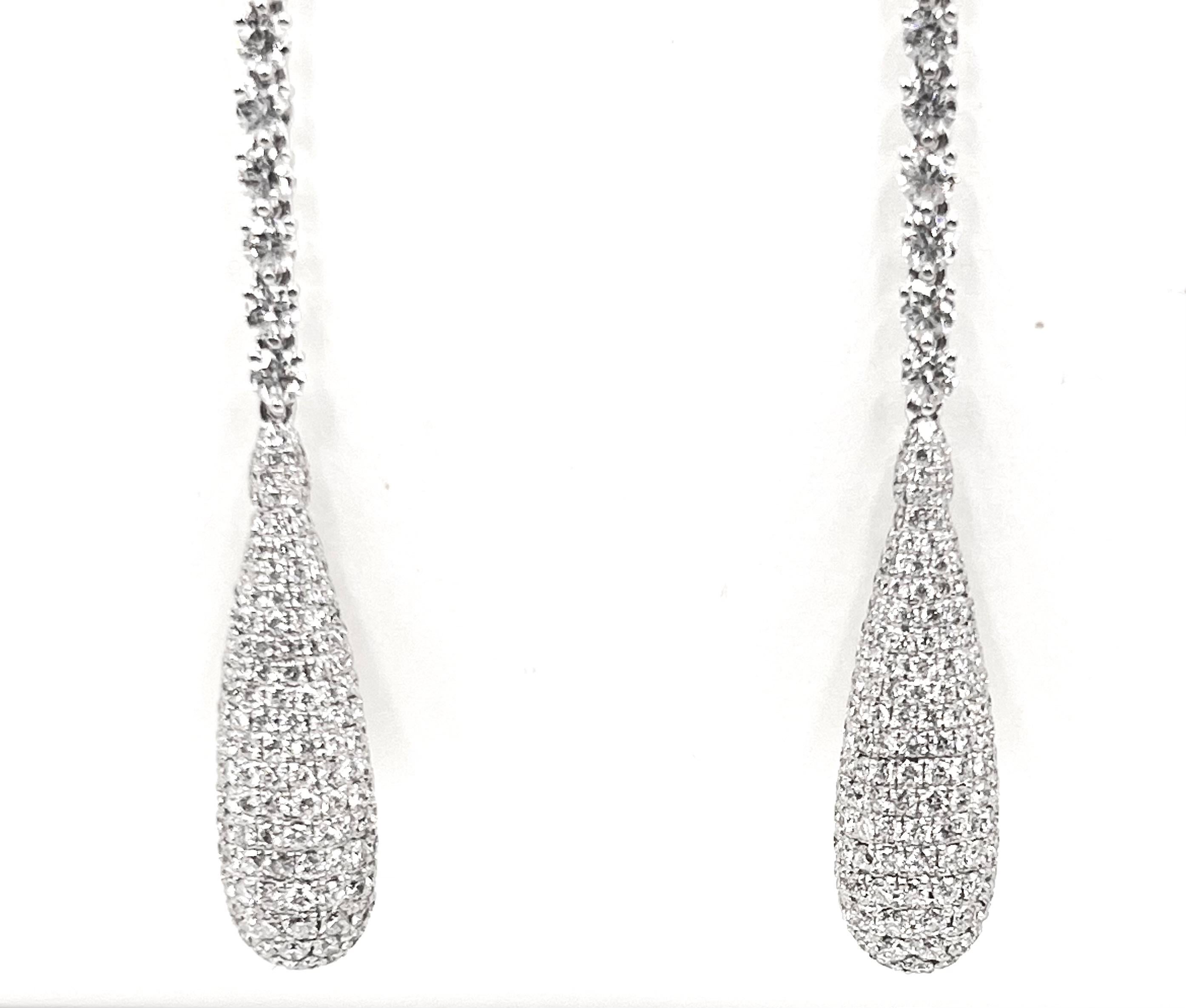 Modern Jacob & Co. 18k White Gold Diamond Teardrop Earrings For Sale