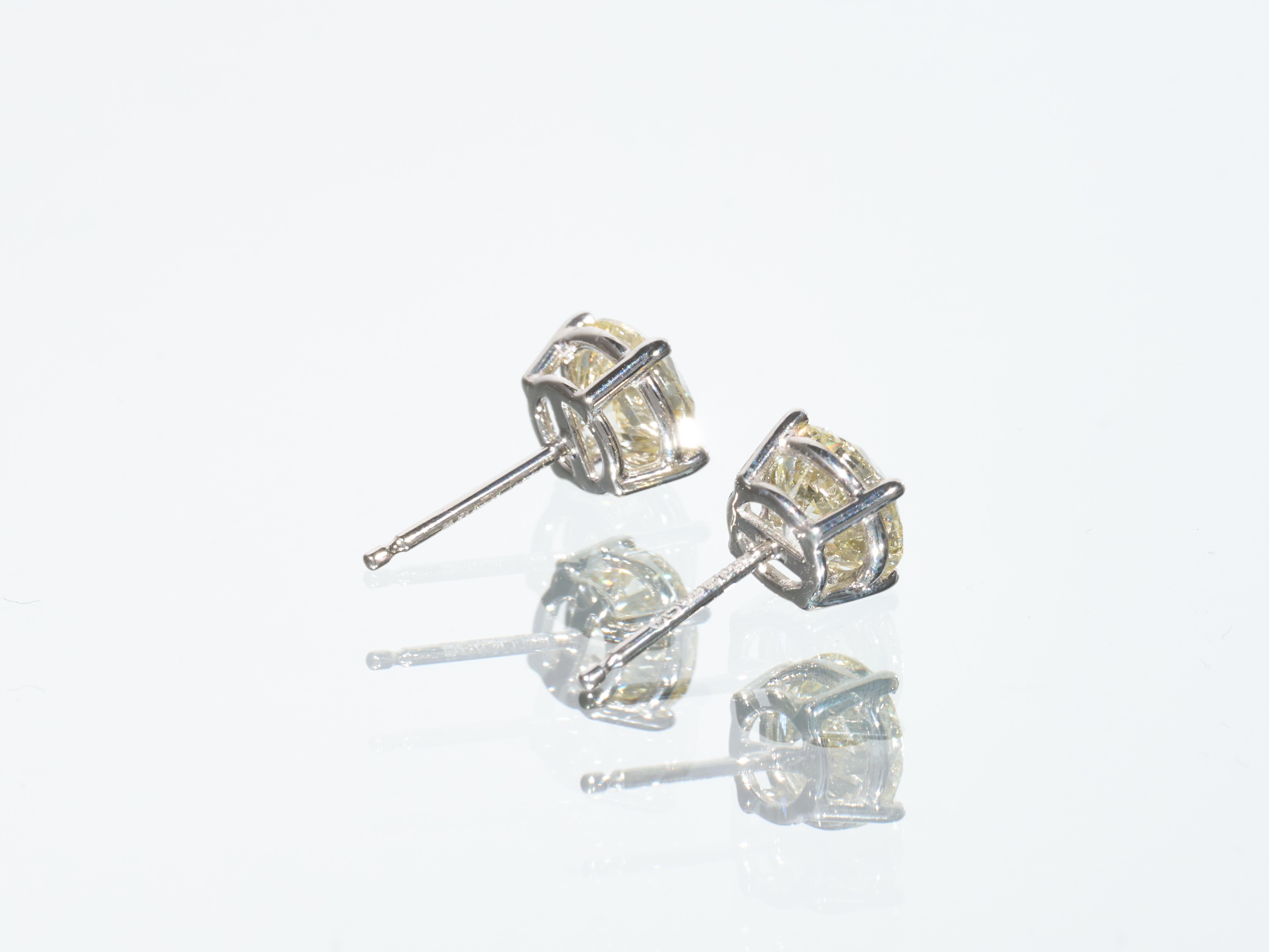 Jacob & Co  2.1CT Diamond Solitaire Earrings Set For Sale 1