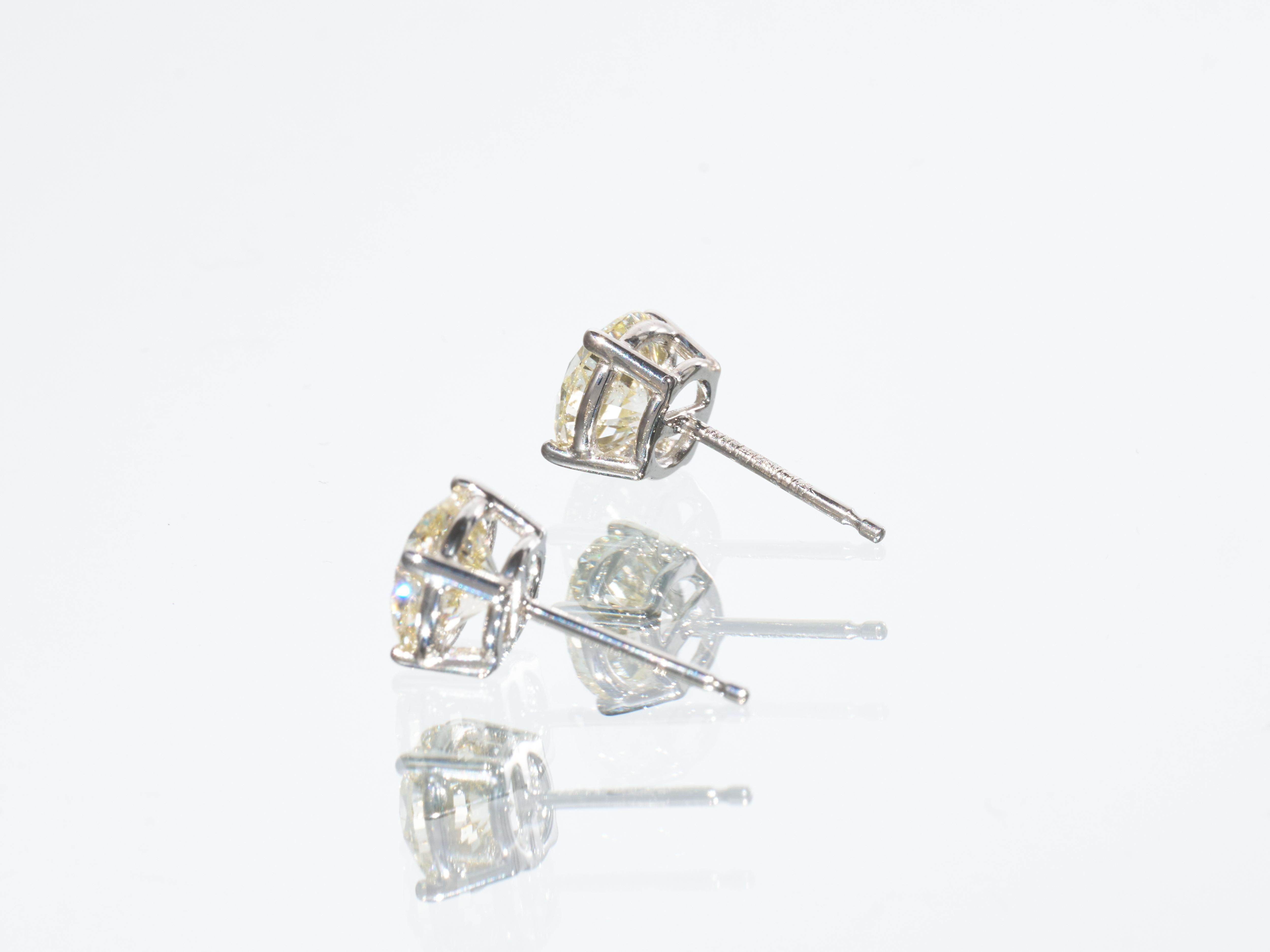 Jacob & Co  2.1CT Diamond Solitaire Earrings Set For Sale 2