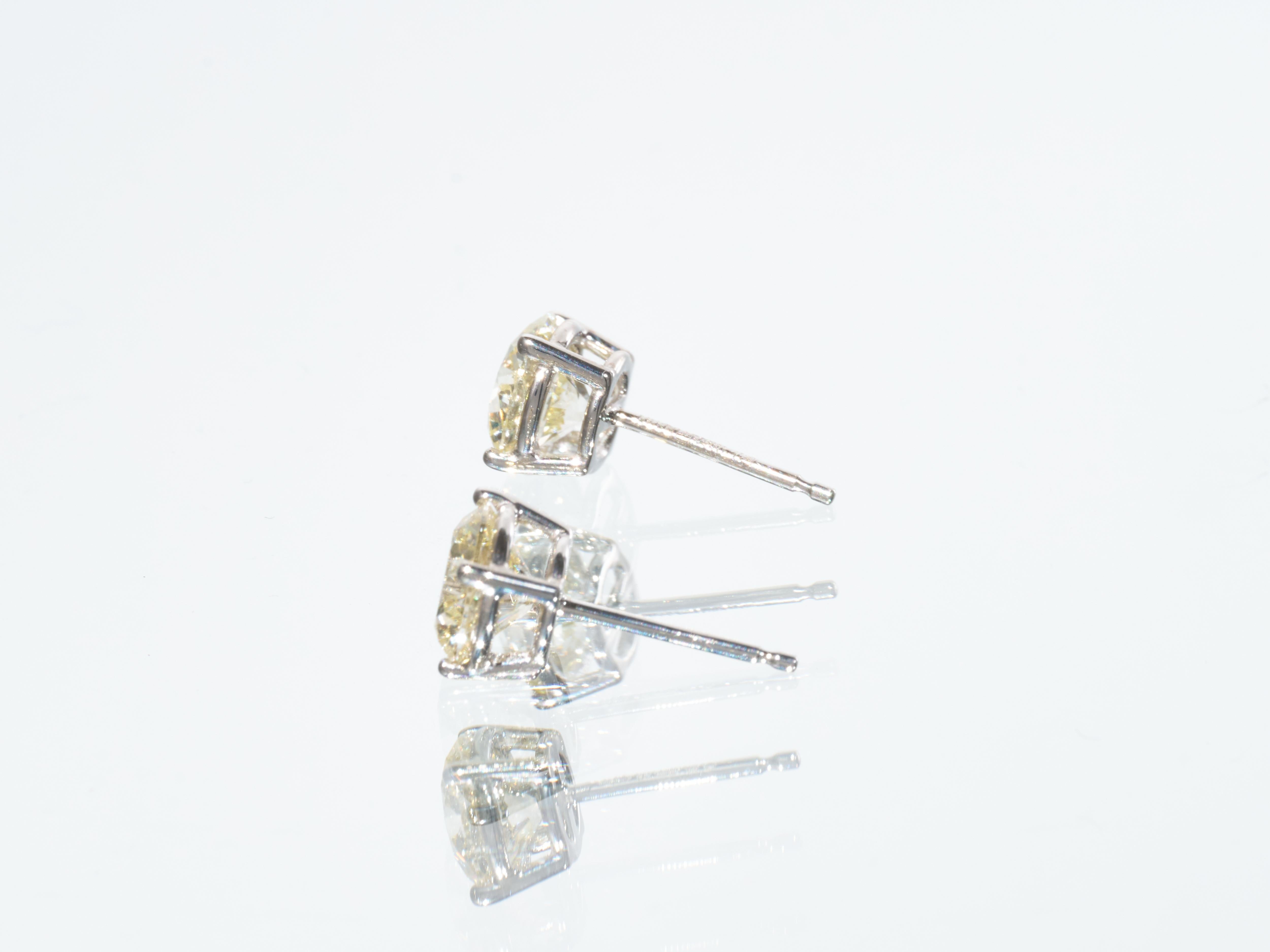 Jacob & Co  2.1CT Diamond Solitaire Earrings Set For Sale 3