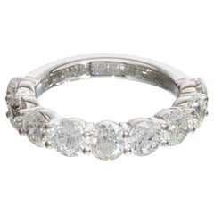 Jacob & Co Eternity-Ring aus Weißgold mit 3,15CT Diamanten und 9 runden Brillanten