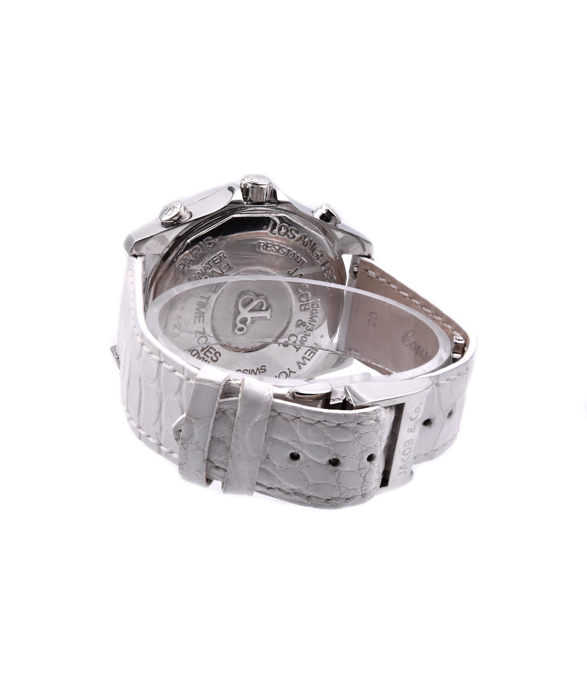 Jacob & Co Fünf Zeitzonen-Uhr mit Diamant-Lünette, Diamant-Perlmutt im Zustand „Hervorragend“ in Scottsdale, AZ