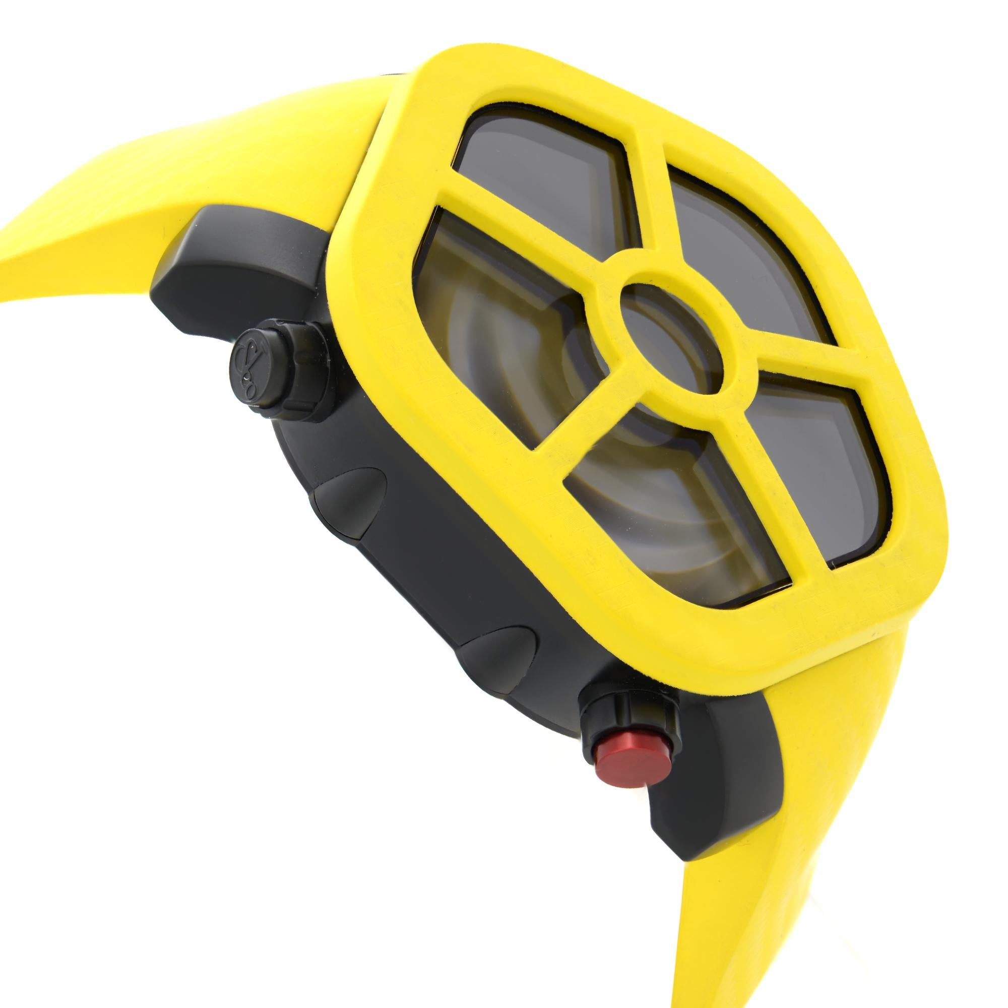 Jacob & Co. Ghost Steel Carbon Bezel Yellow Quartz Montre GH100.11.NS.PC.ANH4D Pour hommes en vente