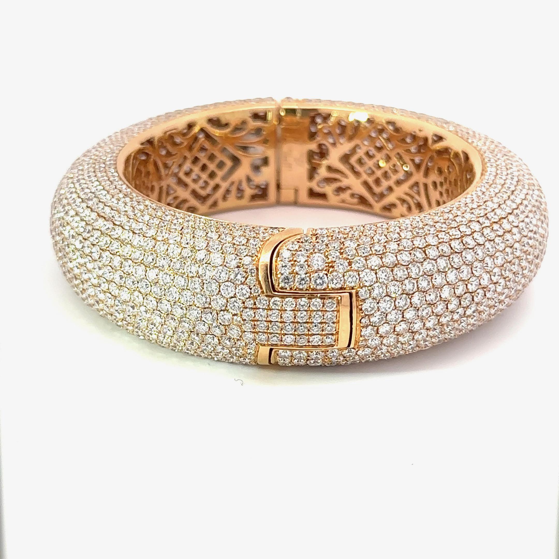 Taille brillant Jacob & Co. Bracelet en or rose 18k avec un énorme diamant de 67cttw en vente