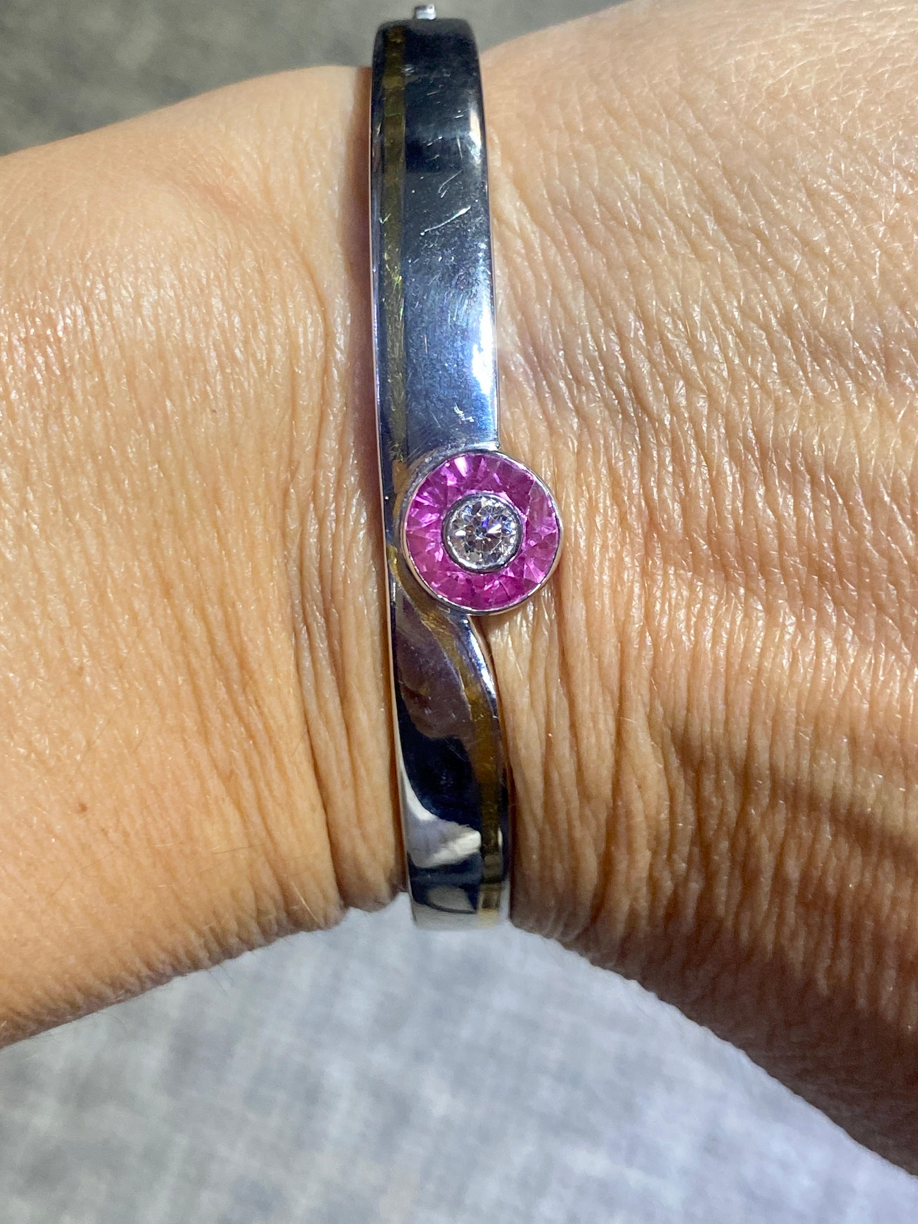 Round Cut Jacob & Co platinum, diamond and pink sapphire bangle For Sale