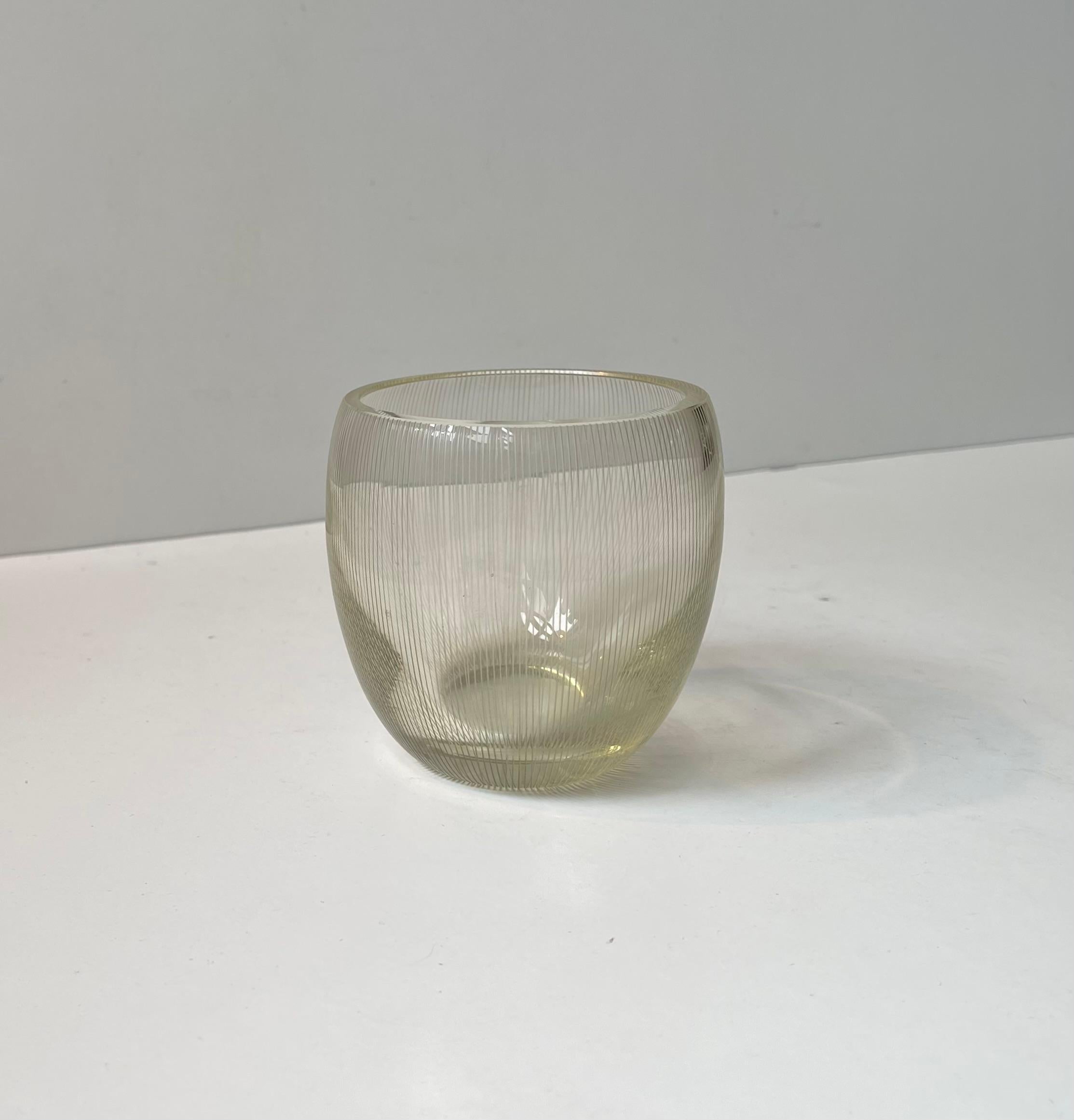 Metà XX secolo Jacob E. Bang Engraved Art Deco Glass Vase, Holmegaard 1930s in vendita