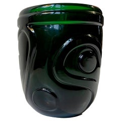 Vase en verre d'art vert Jacob E. Bang à la manière de Maurice Marinot