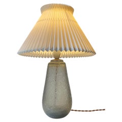 Lampada da tavolo in vetro a fiori di ghiaccio grigio Jacob E. Bang per Holmegaard, anni '20 Art Deco