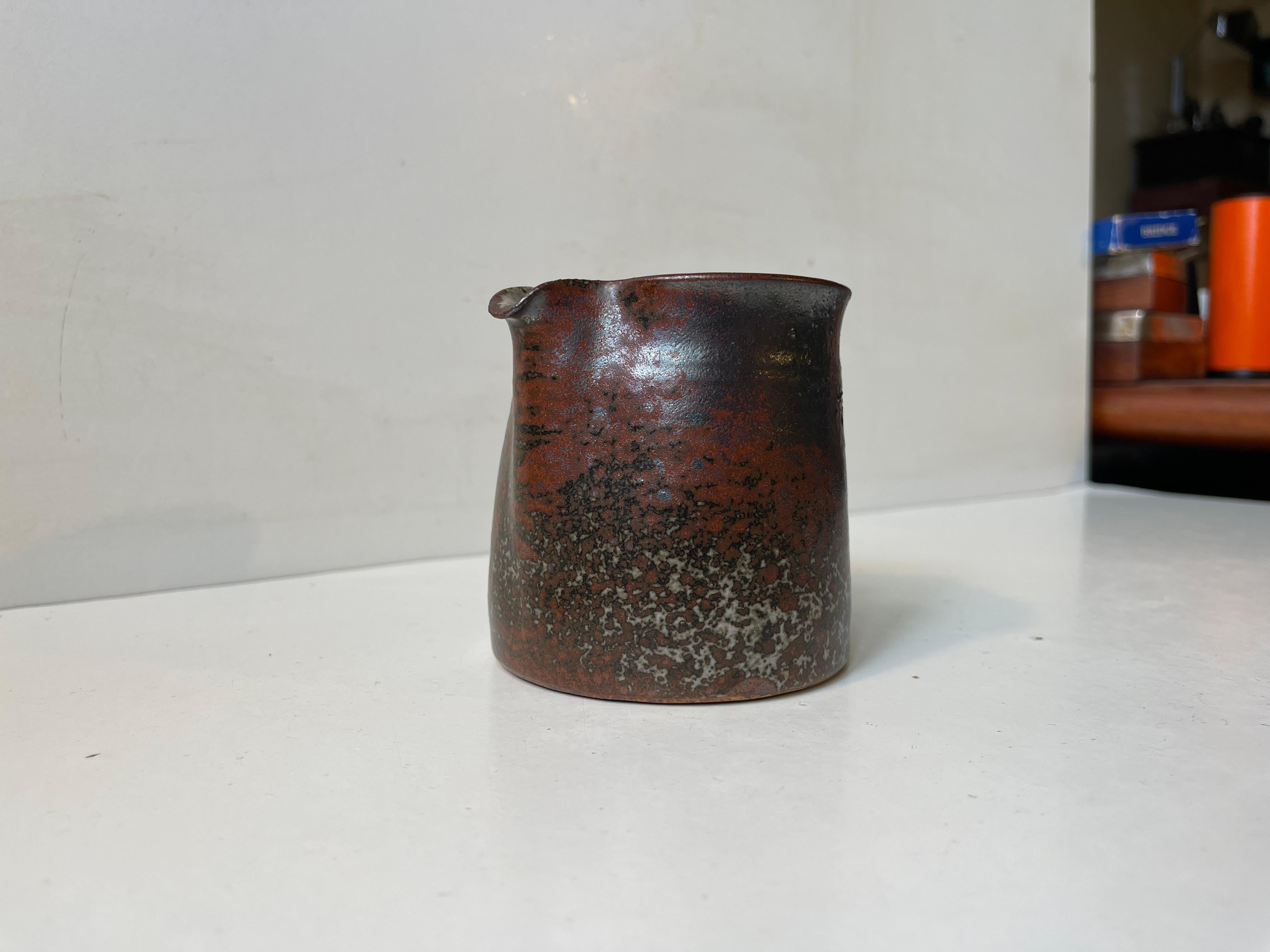 Jacob E. Bang Small Stoneware Jug in Earthy Glazes, 1960s In Good Condition For Sale In Esbjerg, DK