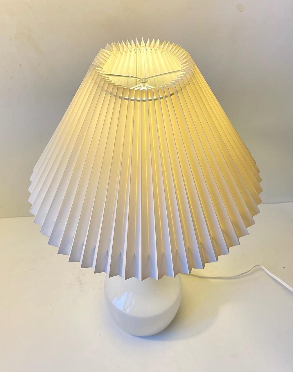Mid-Century Modern Jacob E. Bang Table Lamp White Opaline Glass, Holmegaard/Kastrup, 1950s For Sale