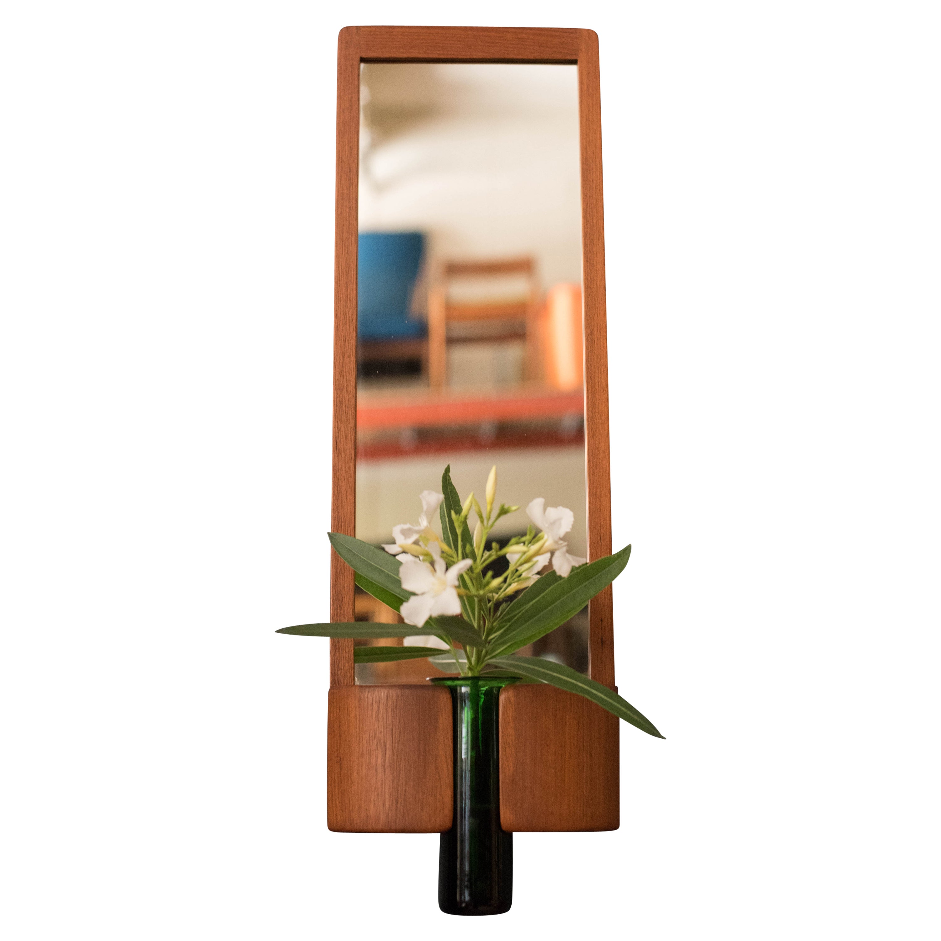 Miroir mural danois en teck d'A Hermann et vase en verre d'Holmegaard par Per Lütken en vente