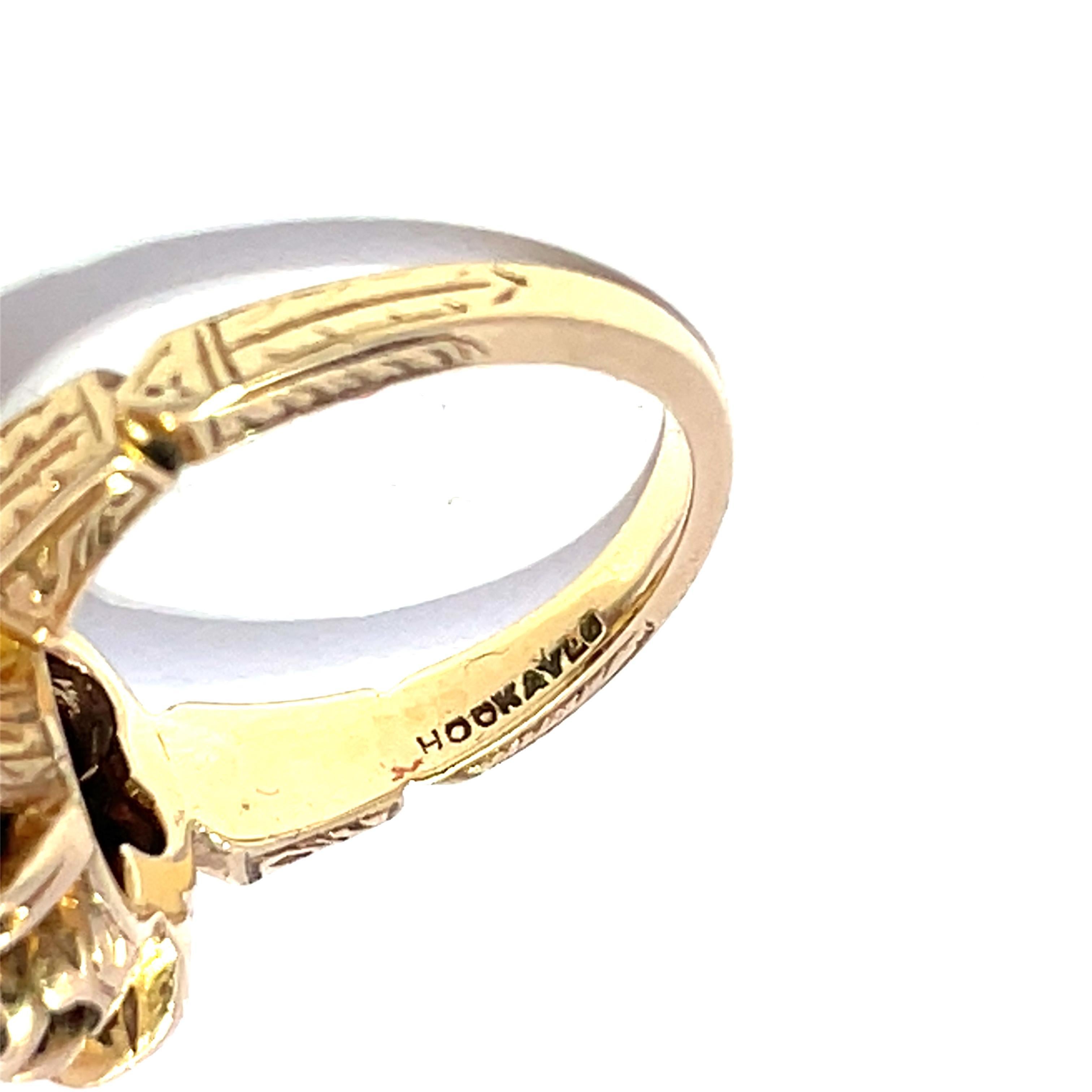 Jacob Hookaylo Anillo tallado a mano en oro amarillo de 14 quilates con diamantes antiguos talla europea en Excelente estado para la venta en New York, NY