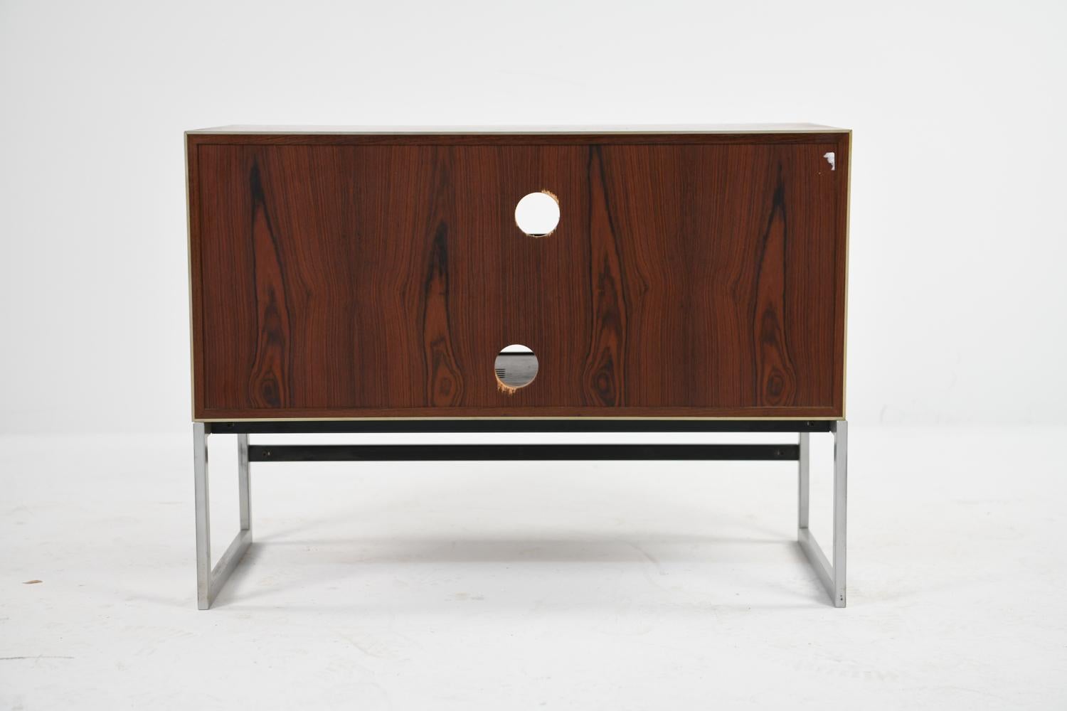Jacob Jensen for Bang and Olufsen MC30 Hi-Fi Cabinet in Rosewood 4