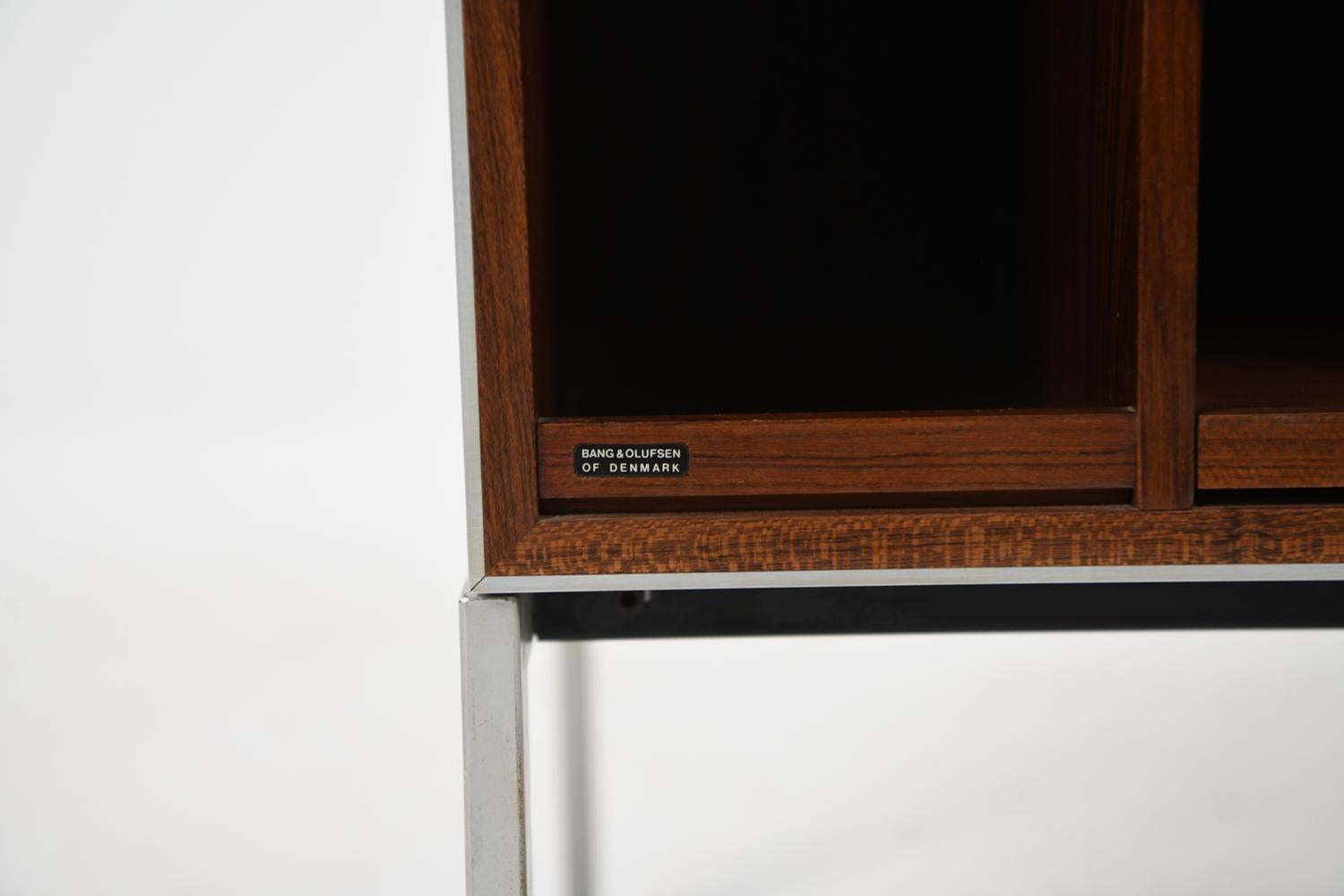 Jacob Jensen for Bang and Olufsen MC30 Hi-Fi Cabinet in Rosewood In Good Condition In Norwalk, CT