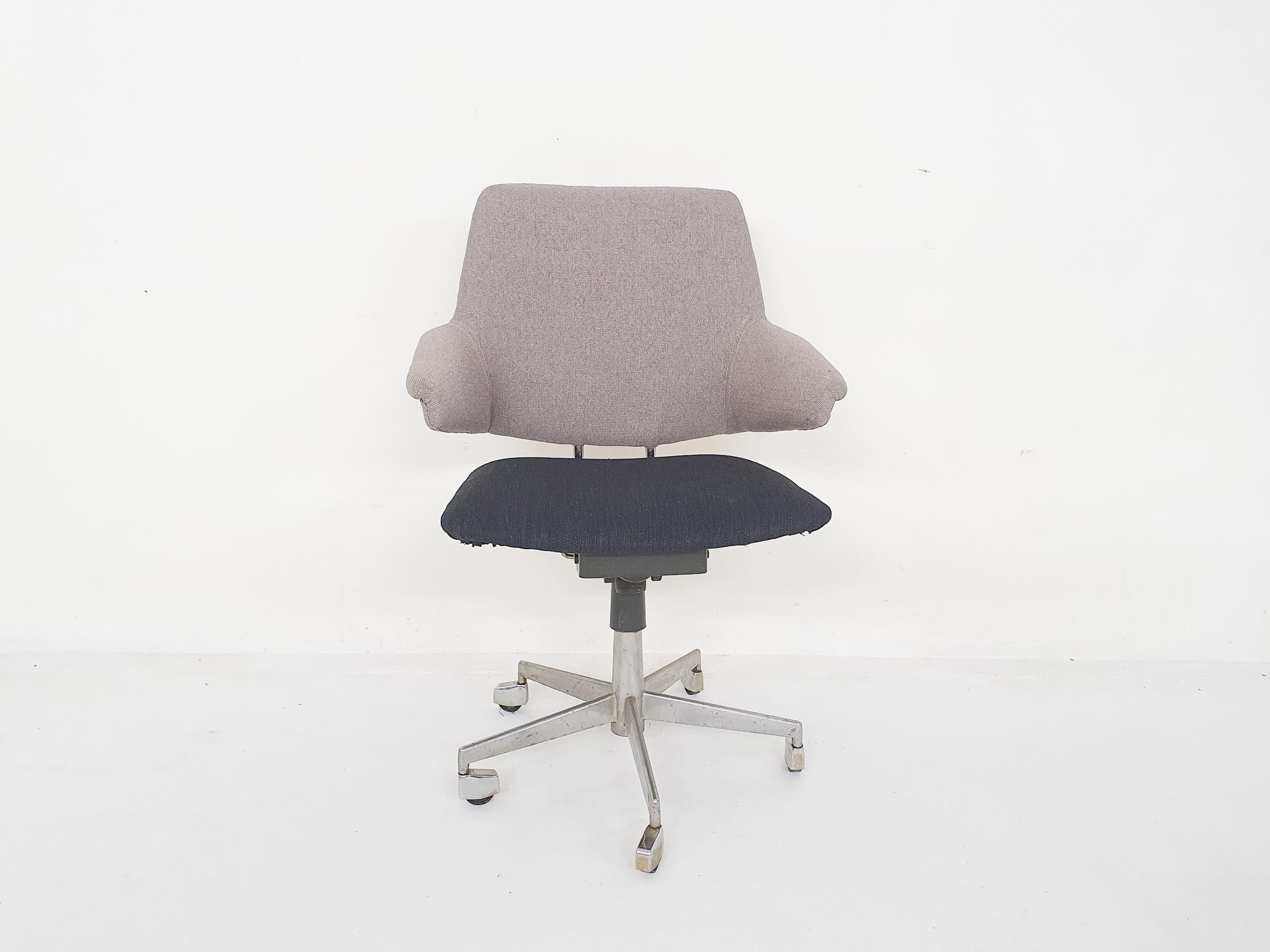 Danish Jacob Jensen for Labofa adjustable desk chair, Denmark 1960's For Sale