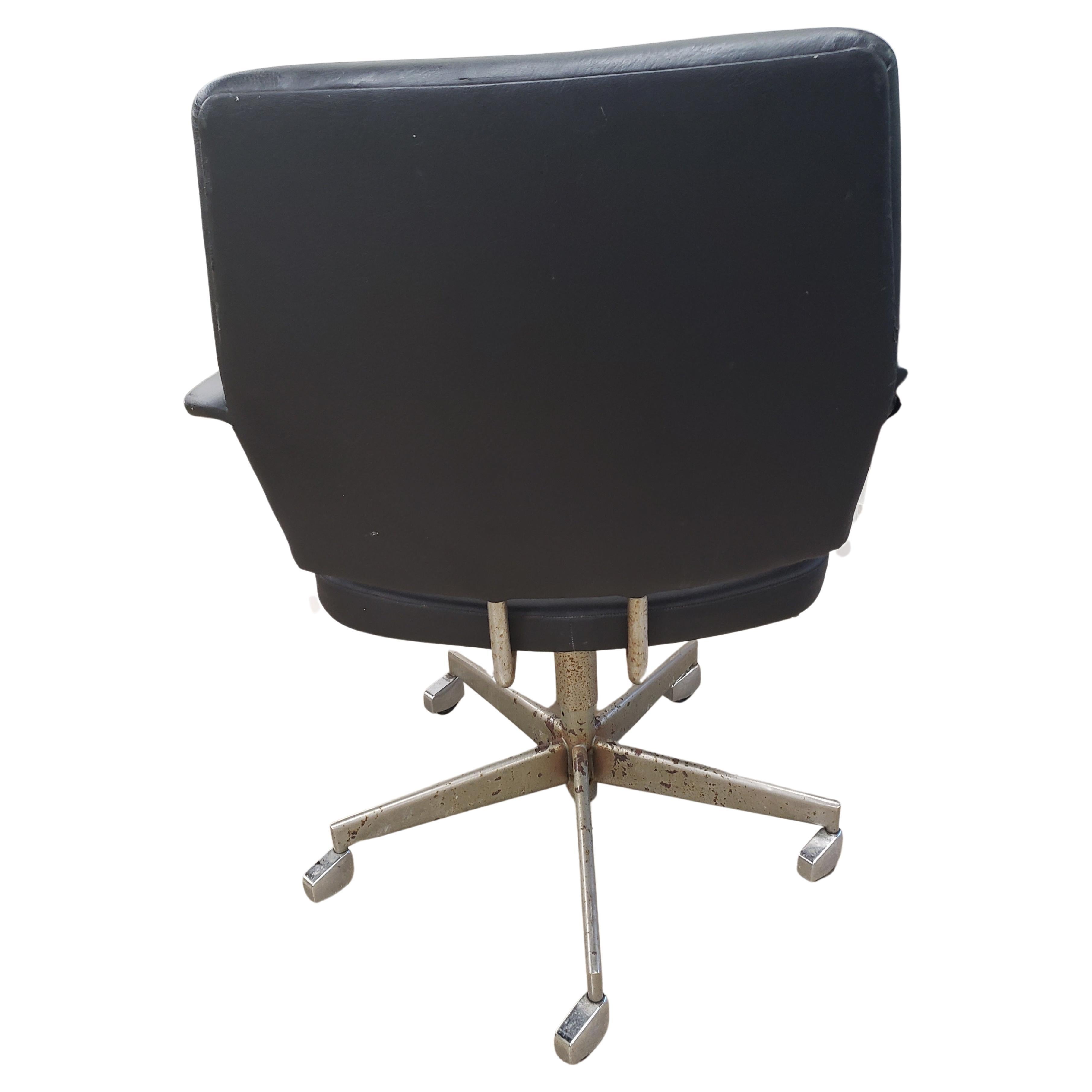 Danois Jacob Jensen pour Labofa fauteuil de bureau en cuir noir en vente