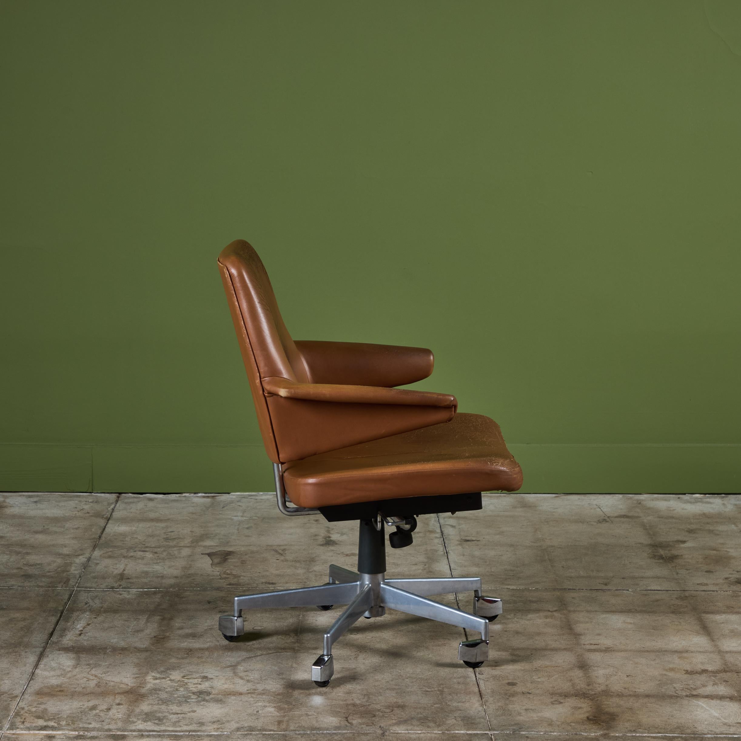 Jacob Jensen Leather Desk Chair For Labofa In Good Condition In Los Angeles, CA