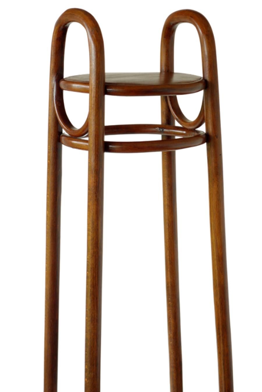 Jacob & Josef Kohn 1890s Secessionist Art Nouveau Bentwood Stand In Excellent Condition For Sale In Brescia, IT