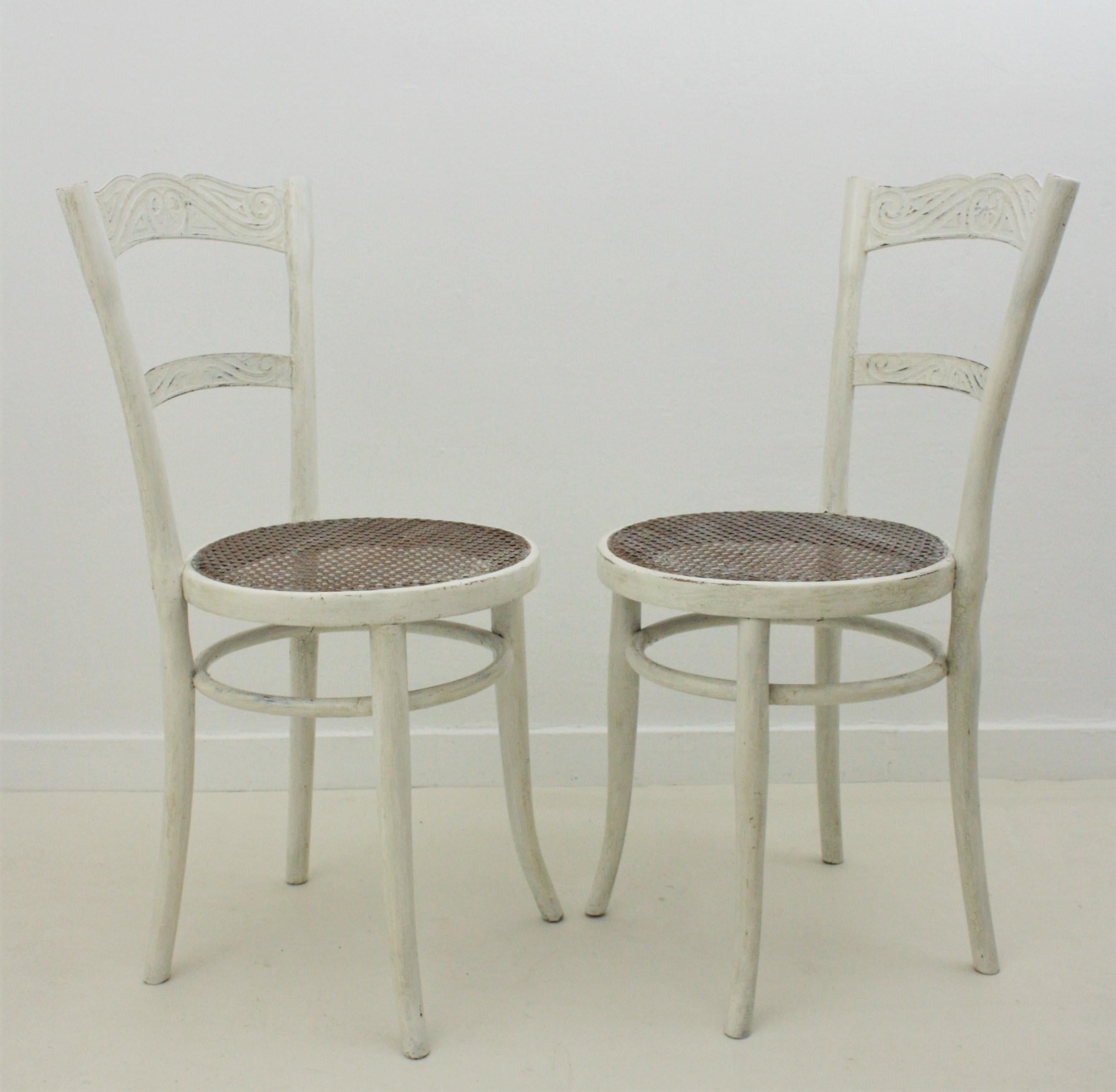 Jacob & Josef Kohn Vienna Secession Patinated Chairs with Wicker Seats, Pair In Good Condition For Sale In Barcelona, ES