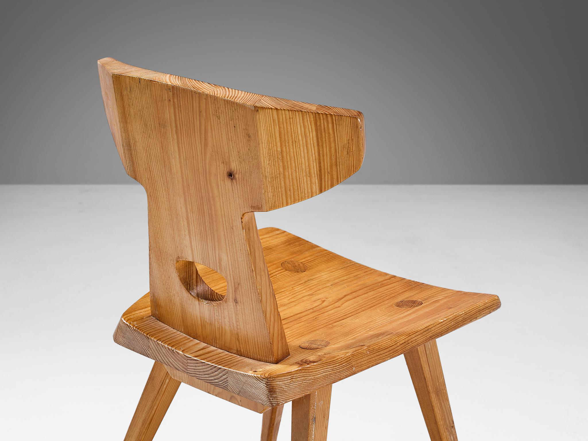 Jacob Kielland-Brandt Esszimmerstuhl aus massiver Kiefer im Angebot 1