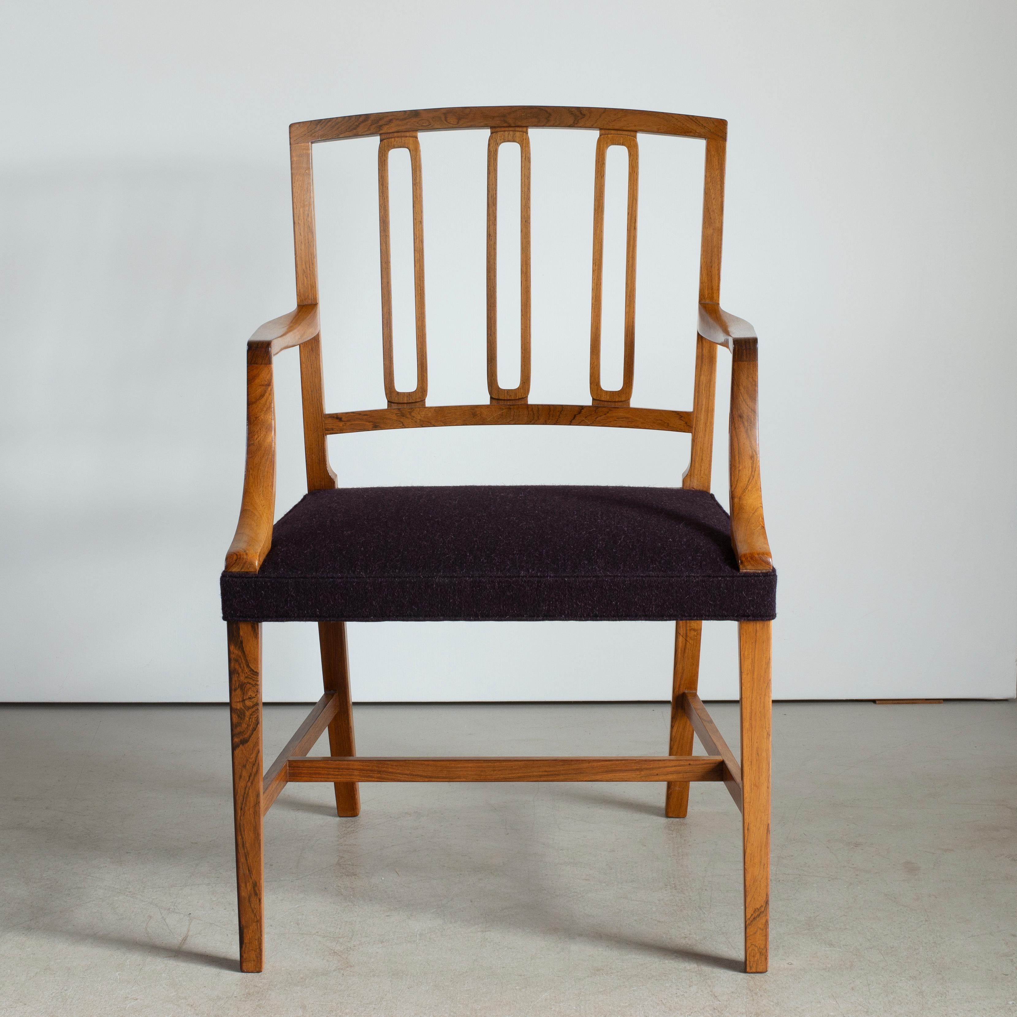 Sessel mit Gestell aus brasilianischem Palisanderholz, Sitz mit Wolle gepolstert. Hergestellt vom Tischler Jacob Kjaer im Jahr 1951. 