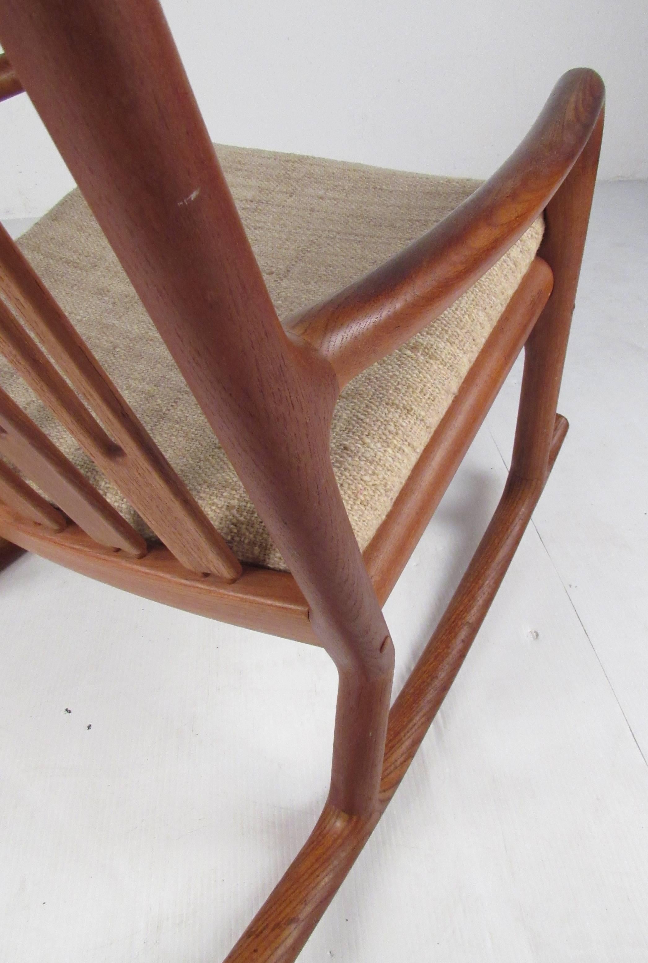 Mid-Century Modern Jacob Kjaer Teak Rocking Chair In Good Condition In Brooklyn, NY