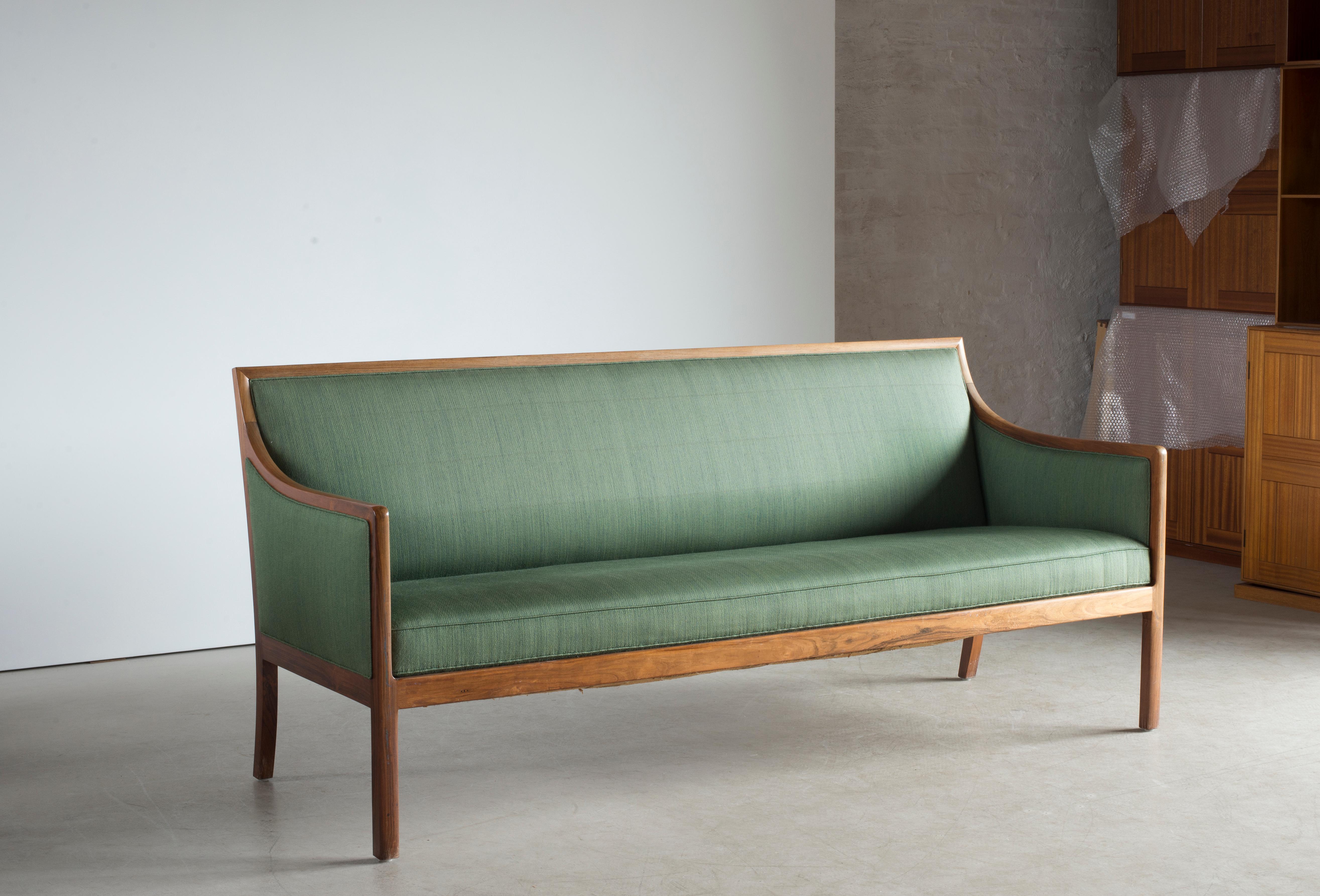 Jacob Kjaer Freestanding sofa of Rosewood In Good Condition For Sale In Copenhagen, DK