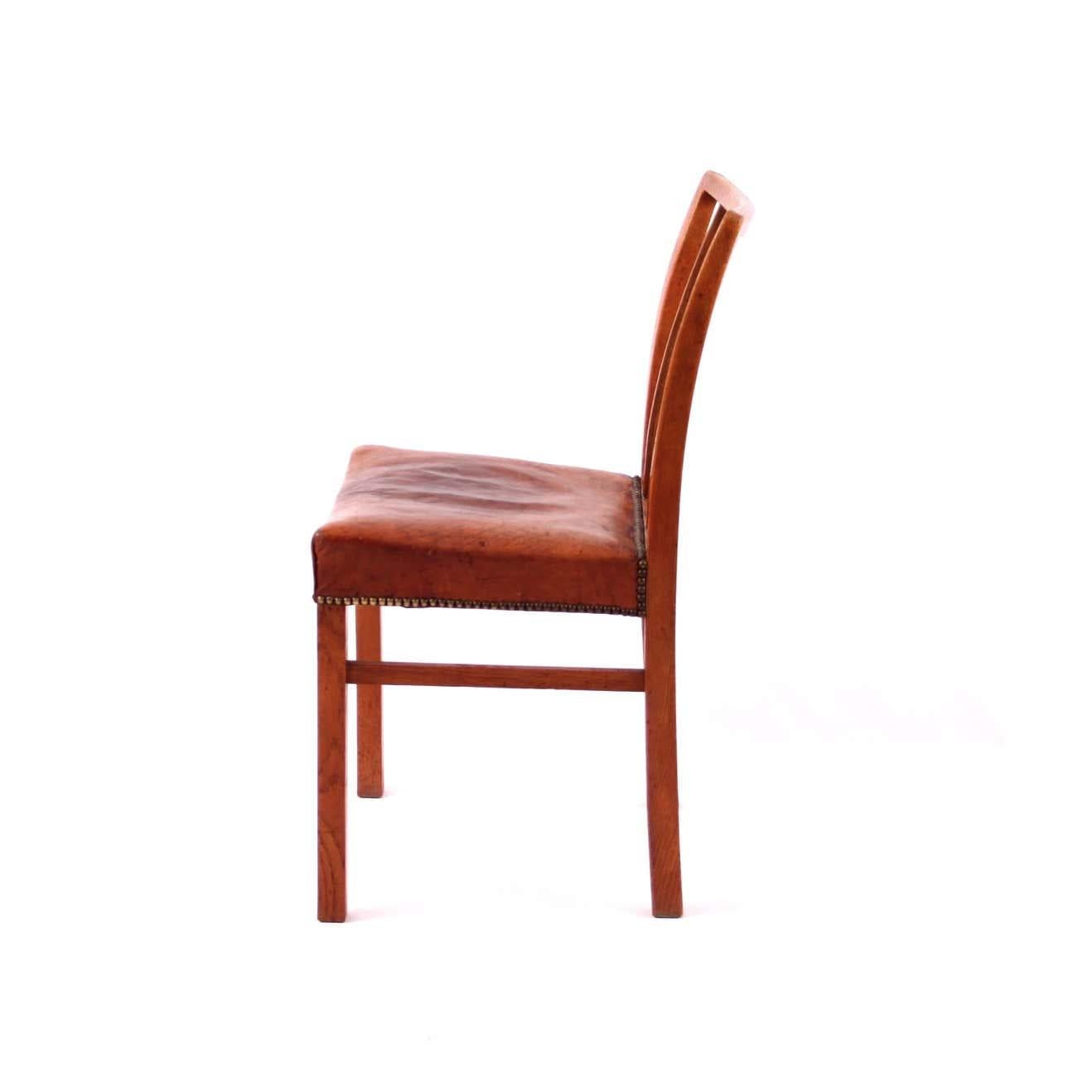 European Jacob Kjaer set of 6 dining chairs Oak and original Niger leather, 1930's For Sale