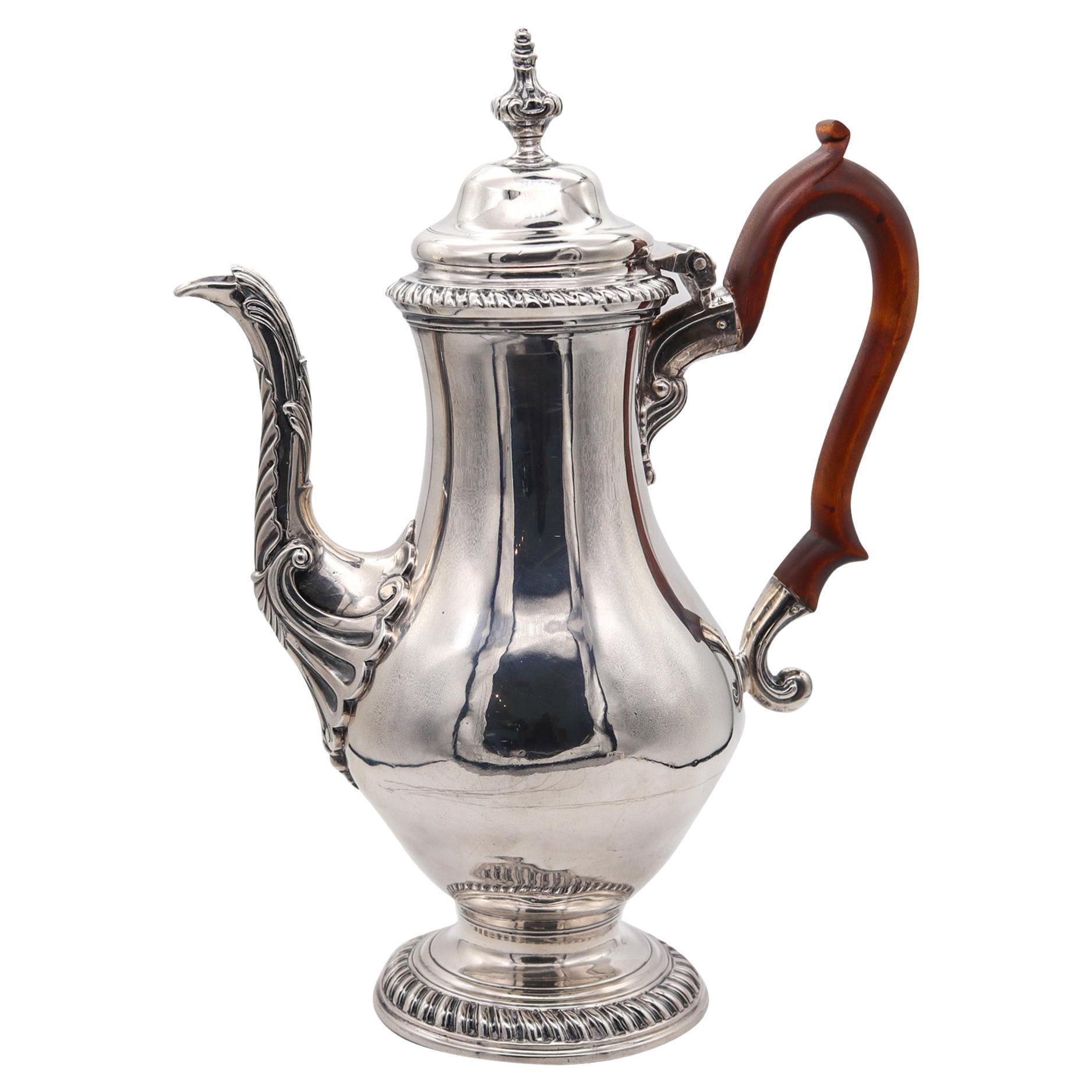 Jacob Marsh 1766 London Coffee Pot In .925 Sterling Silver And Carved Wood en vente