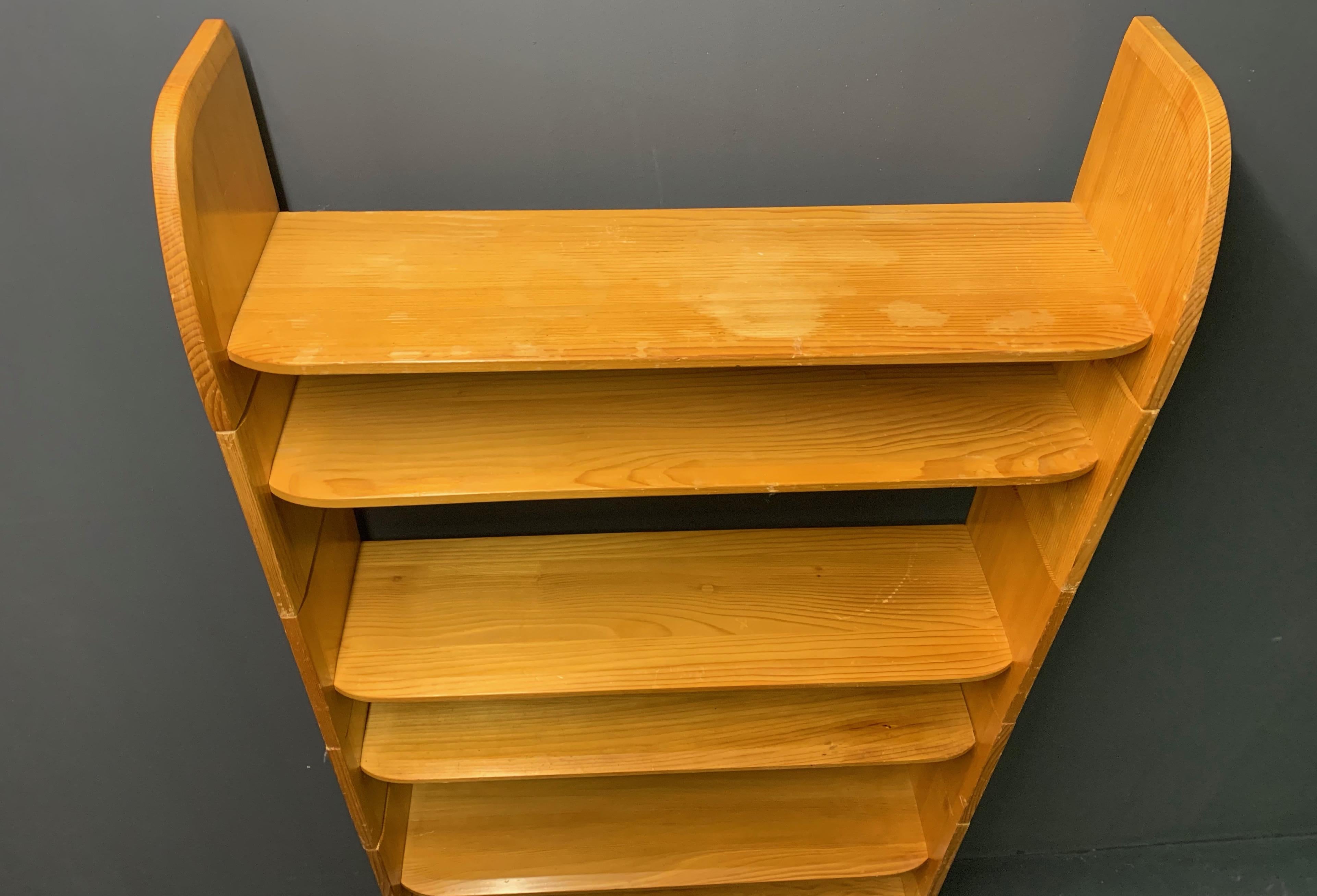 Mid-20th Century Jacob Muller Modular Shelf System for Wohnhilfe, Switzerland