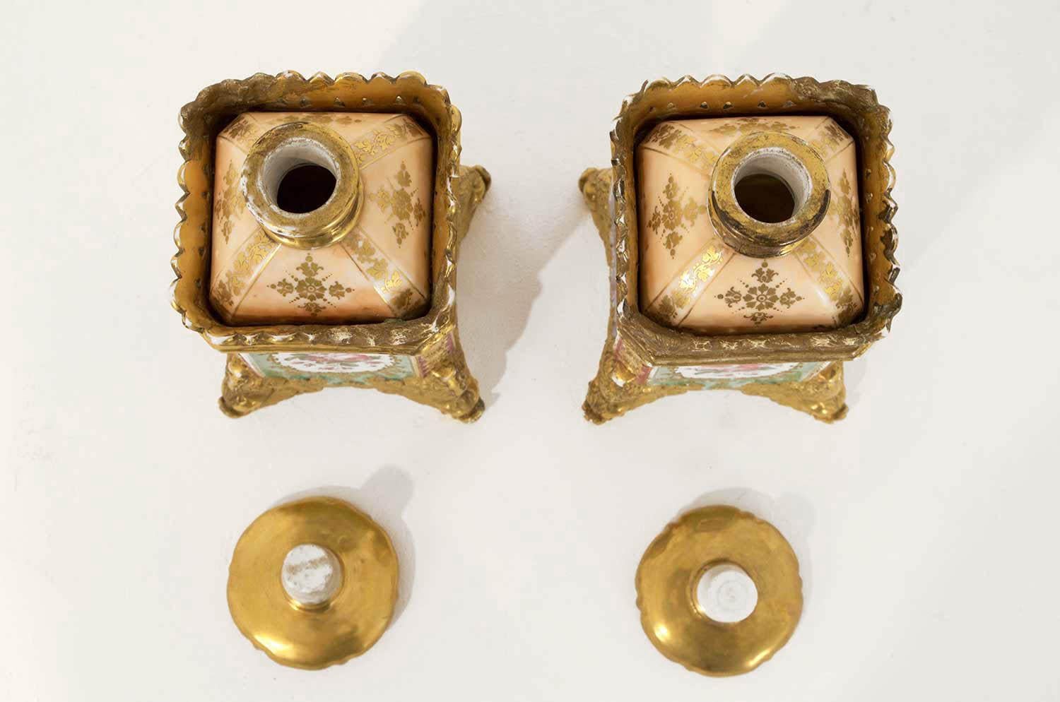 Jacob Petit, Pair of Flasks with Canted Corners in Enameled Porcelain, 1840 2