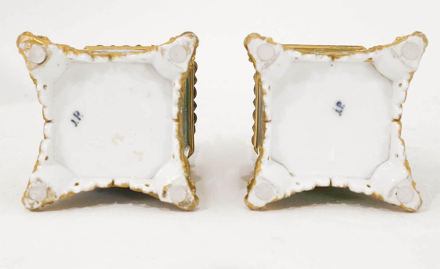 Jacob Petit, Pair of Flasks with Canted Corners in Enameled Porcelain, 1840 3