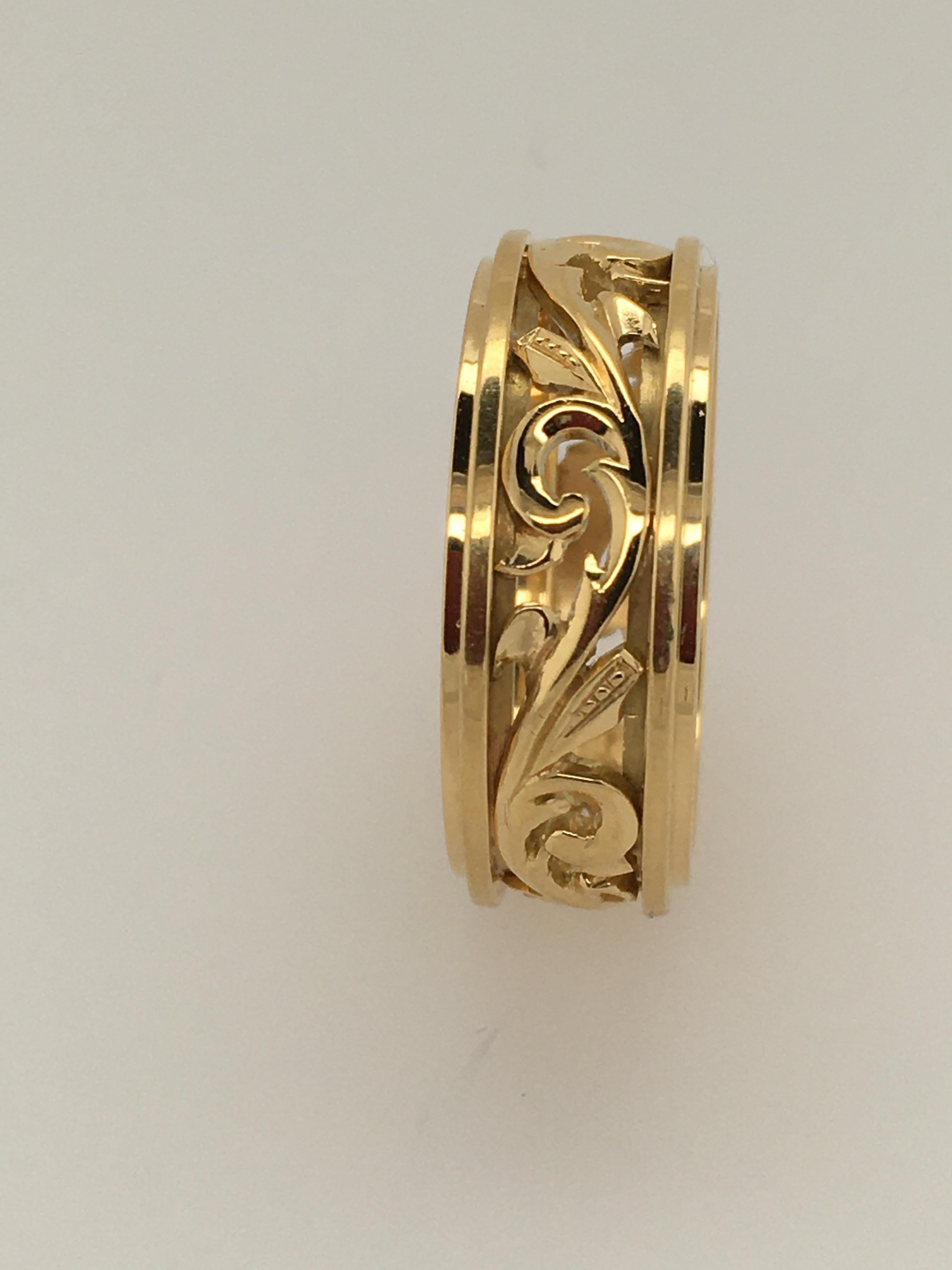 Alliance JACOB SNOW sculptée à la main en or jaune 18 carats à volutes ouvertes, taille 10 Unisexe en vente