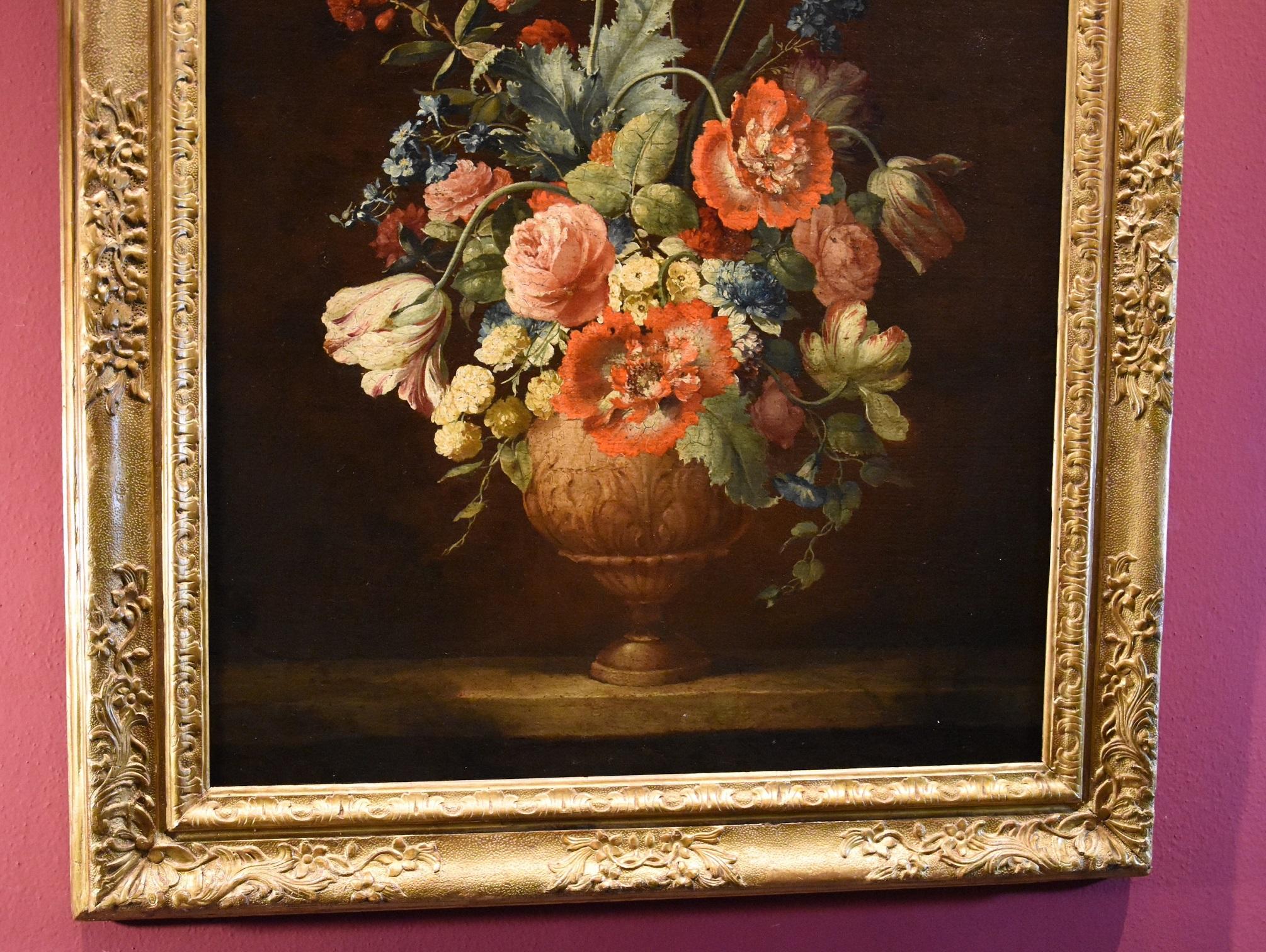 Jacob van Huysum (Amsterdam, 1687 - London, 1746) Attributable
Still Life of Flowers in a Stone Vase

Oil on canvas
76 x 63 cm. - Framed 93 x 80 cm.

In this sumptuous still life, we see a classical stone vase containing a fine floral bouquet of