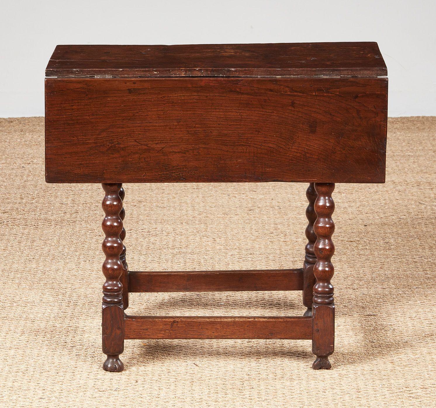 Jacobean Bobbin Leg Drop Leaf Tisch (Englisch) im Angebot